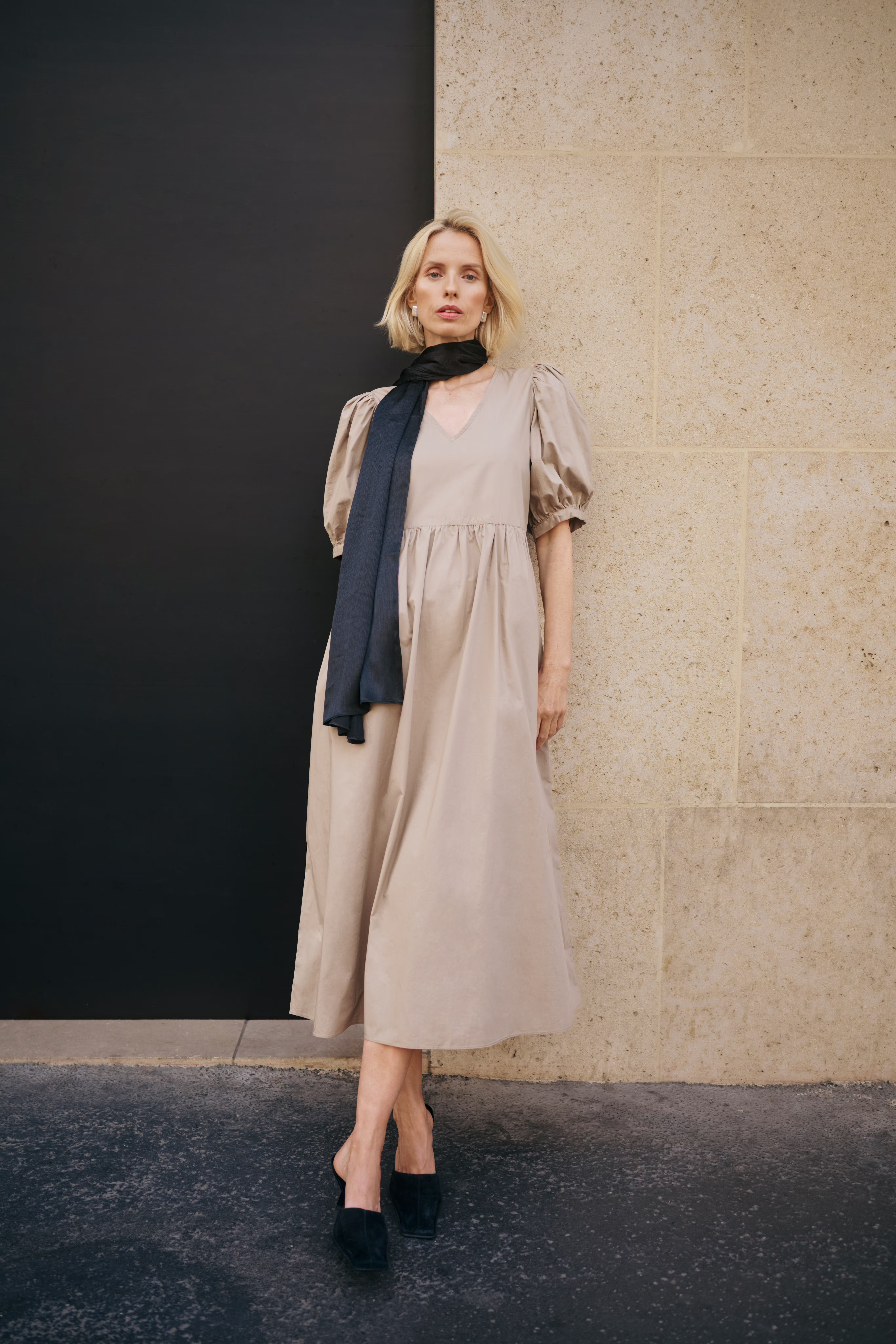 KBEnya Kleid LOCATION NONE 10105889-171112