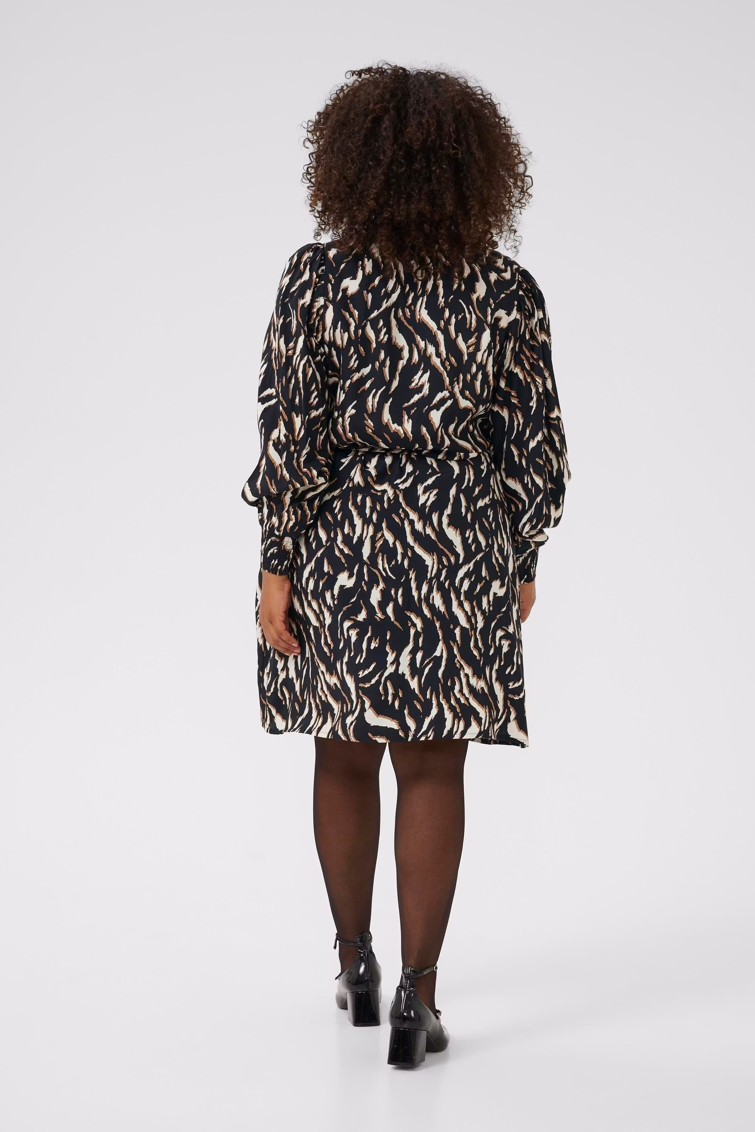 KCmilina Jurk LOOKBOOK BACK 10583608-108271