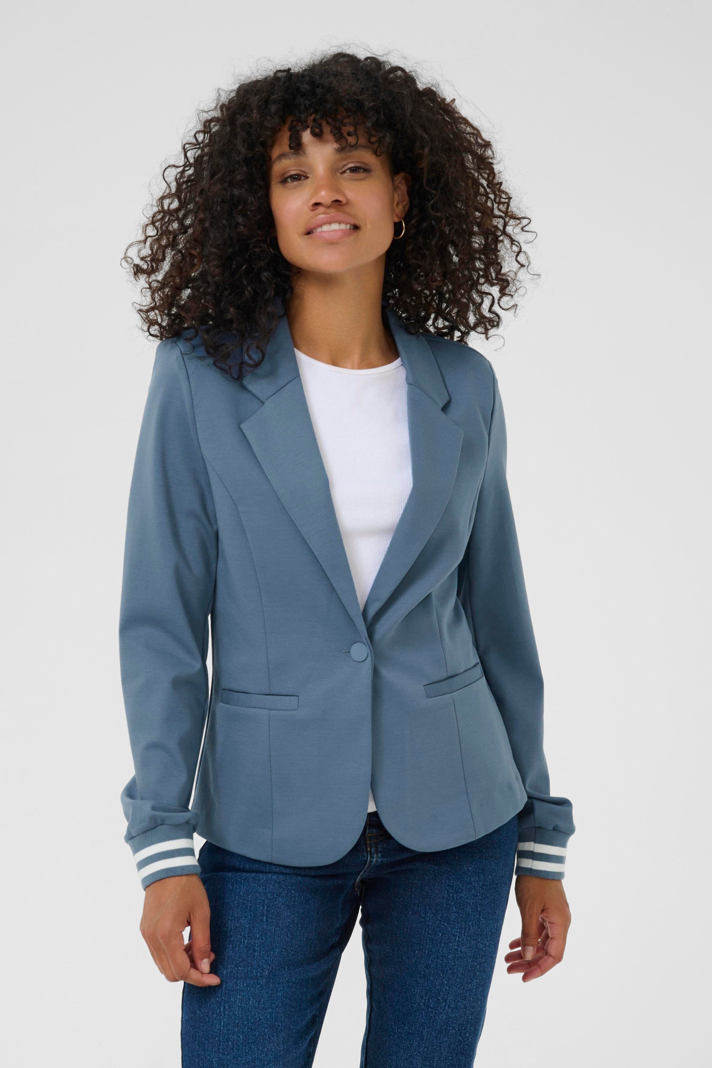 KAKinnie Blazer LOOKBOOK FRONT 10550800-108414