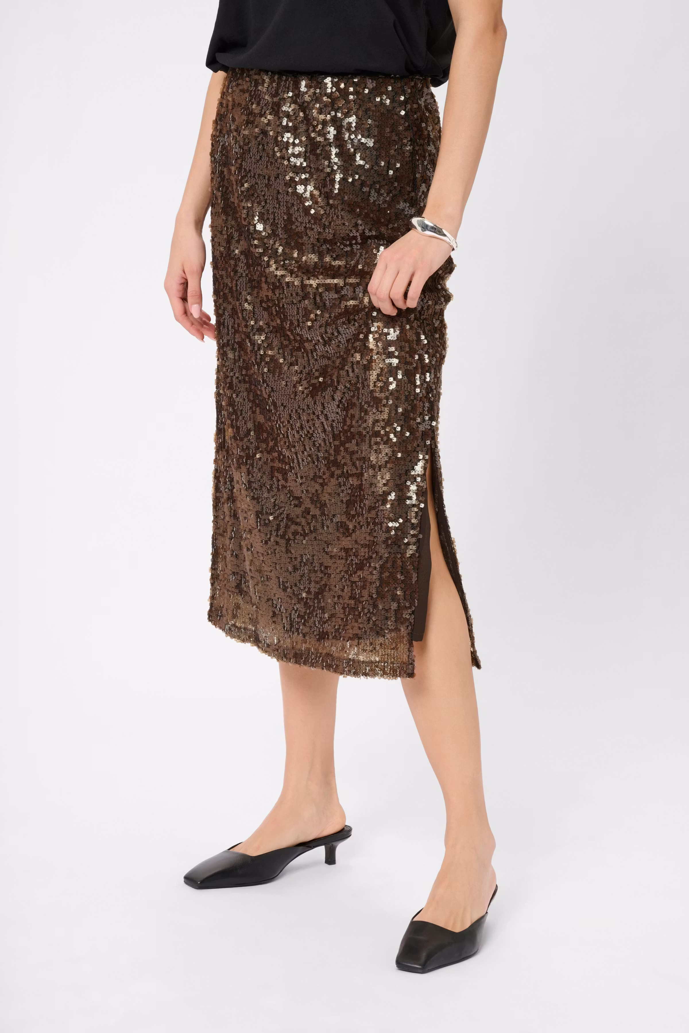 KAziggy Skirt LOOKBOOK FRONT 10510827-108543