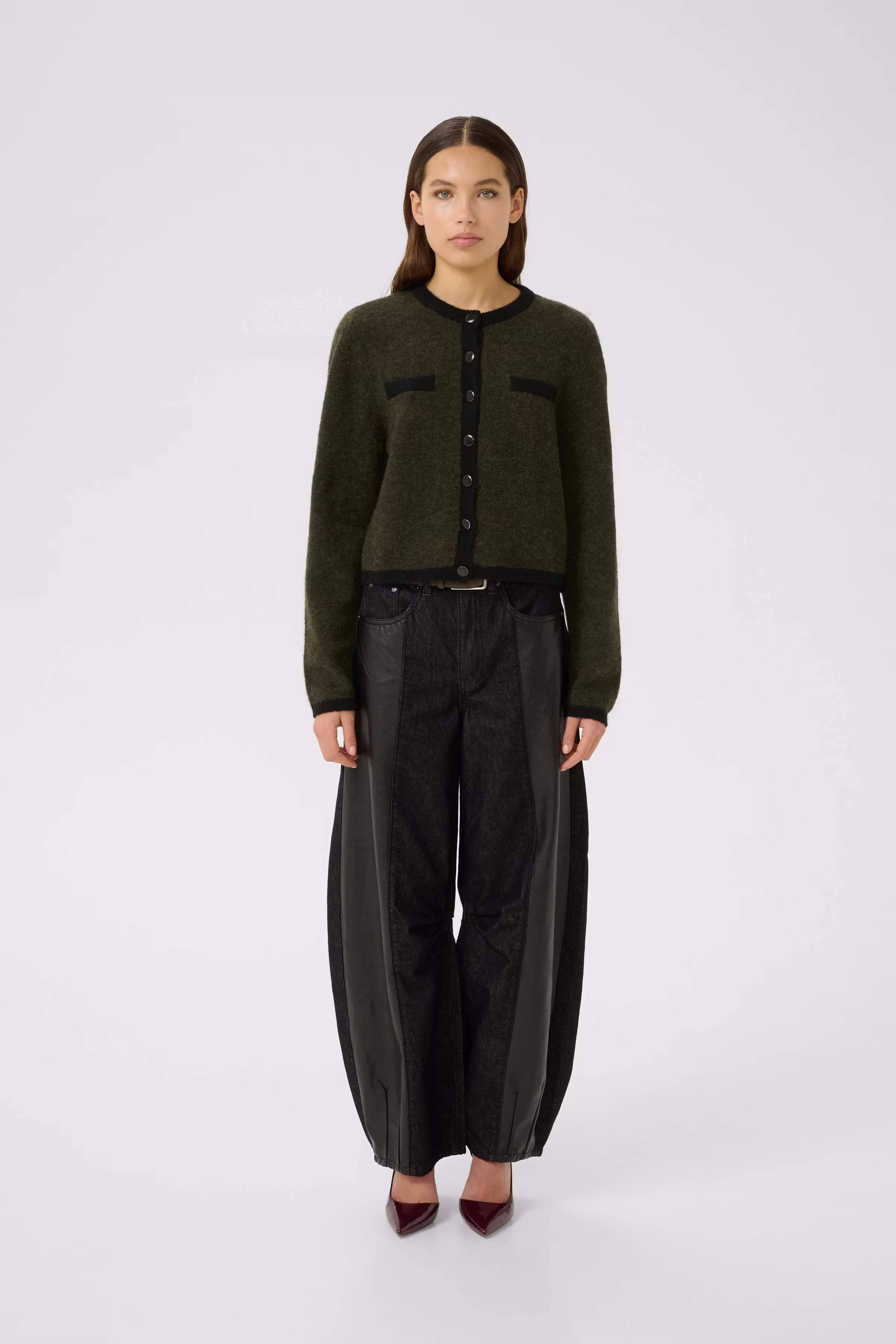 GZalpha Cardigan LOOKBOOK FRONT 10910459-108313