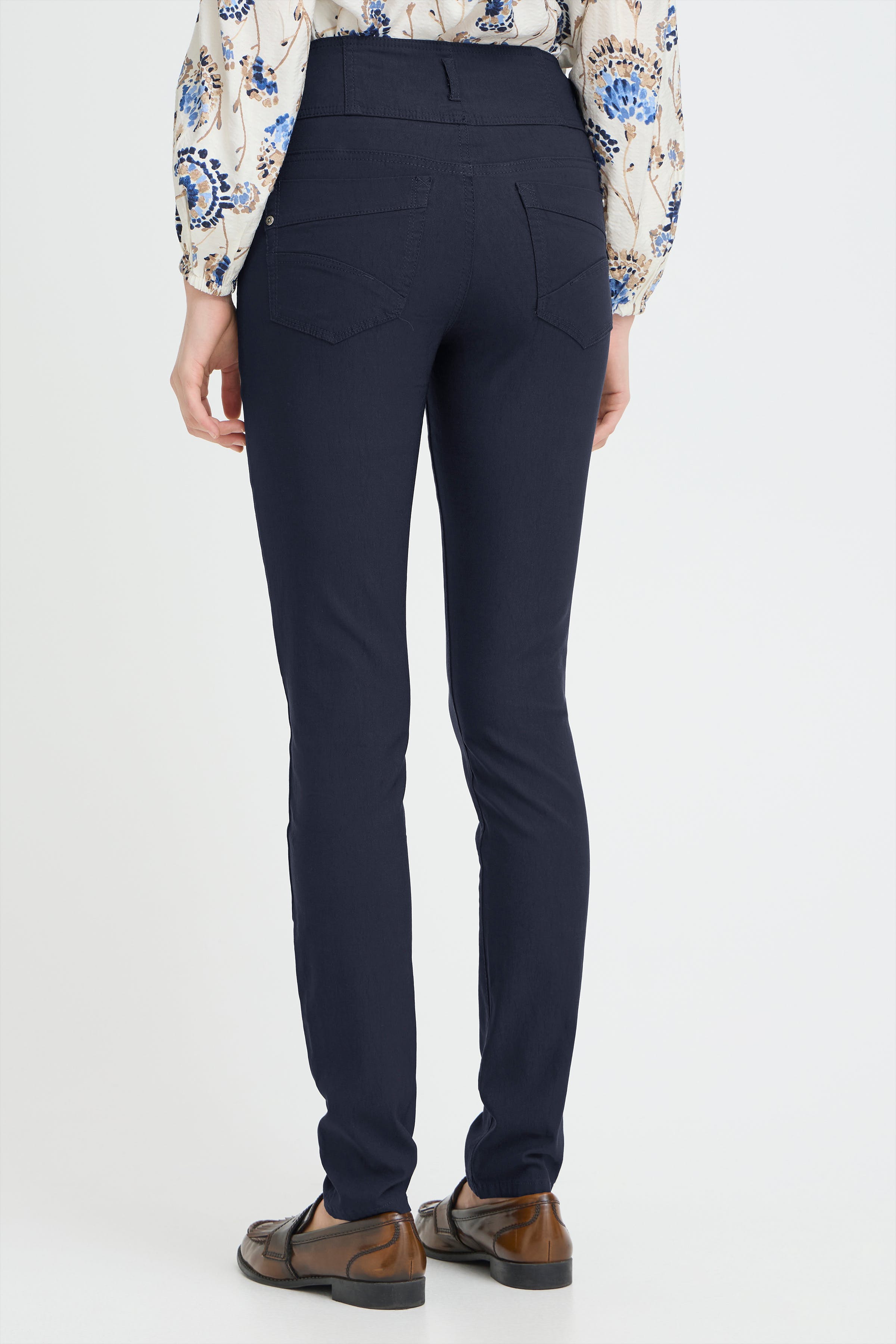 Casual Hose LOOKBOOK BACK 601749-60468