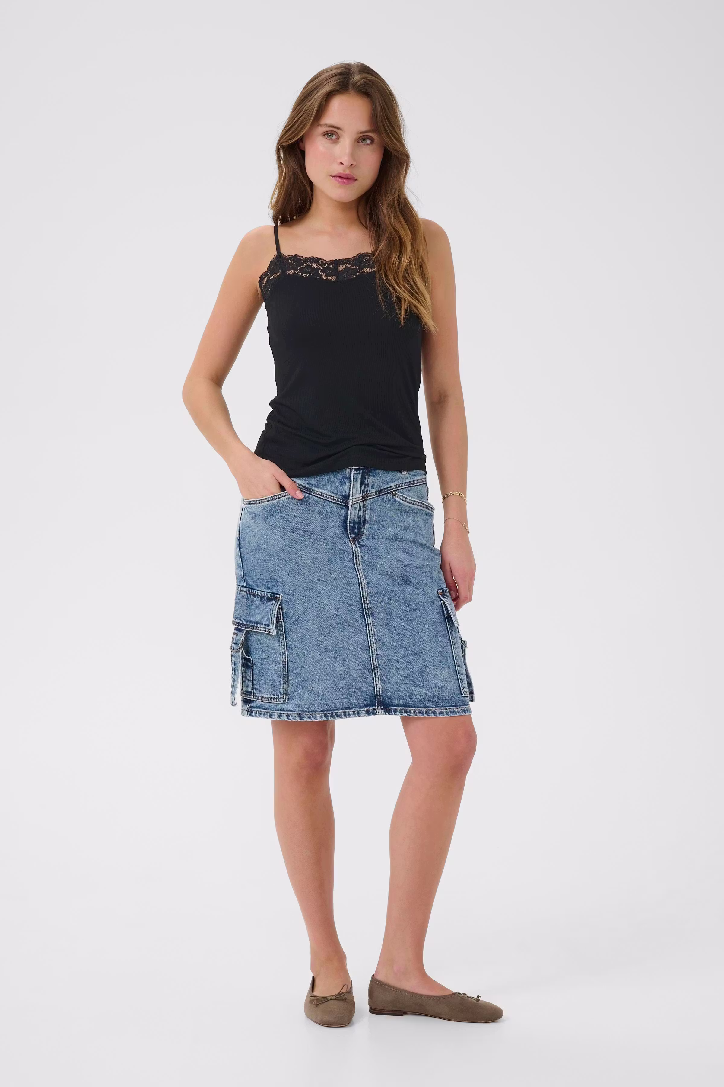 KAomi Top LOOKBOOK FRONT 10510389-100121