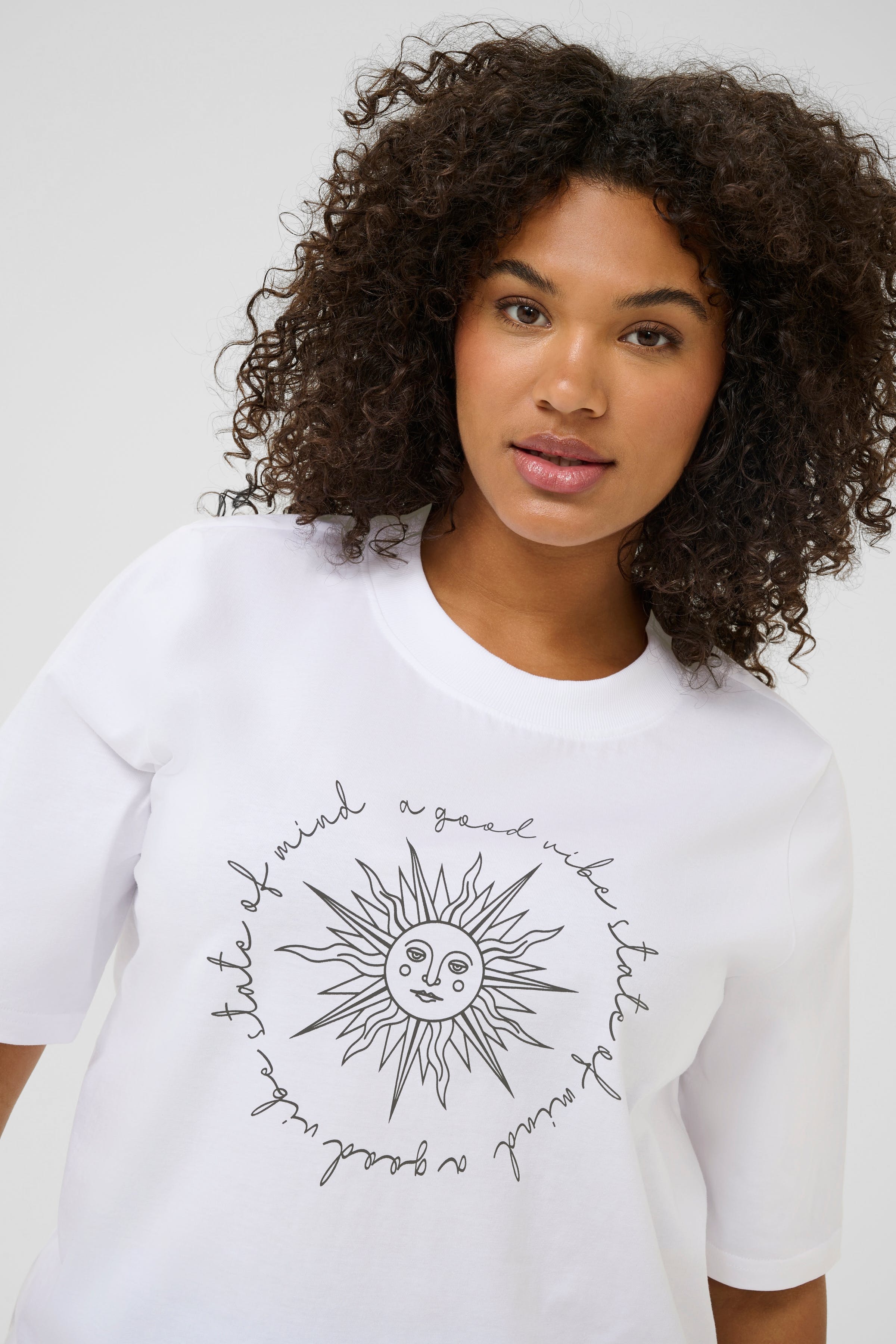 KCfrey T-shirt LOOKBOOK DETAIL 10583724-108422