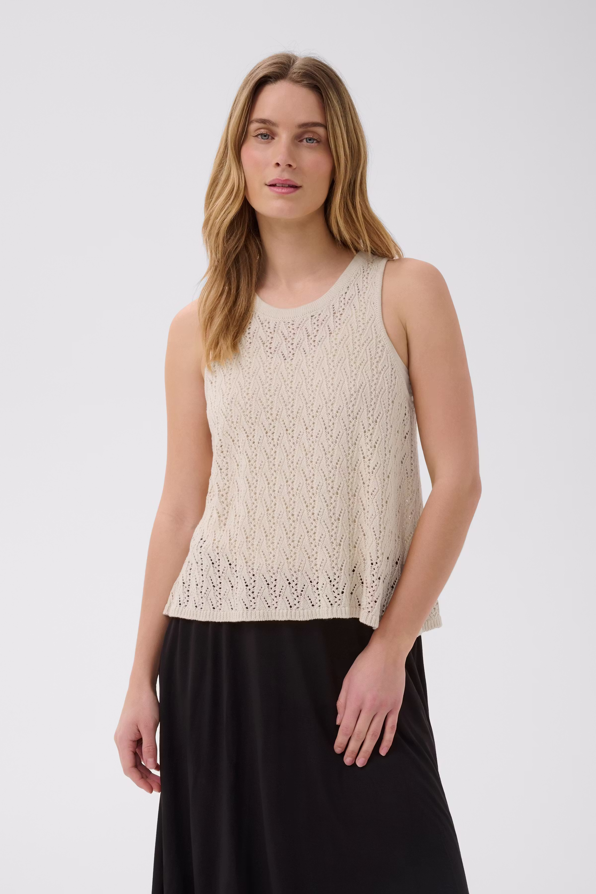 DelunaPW Top LOOKBOOK FRONT 30310703-120304