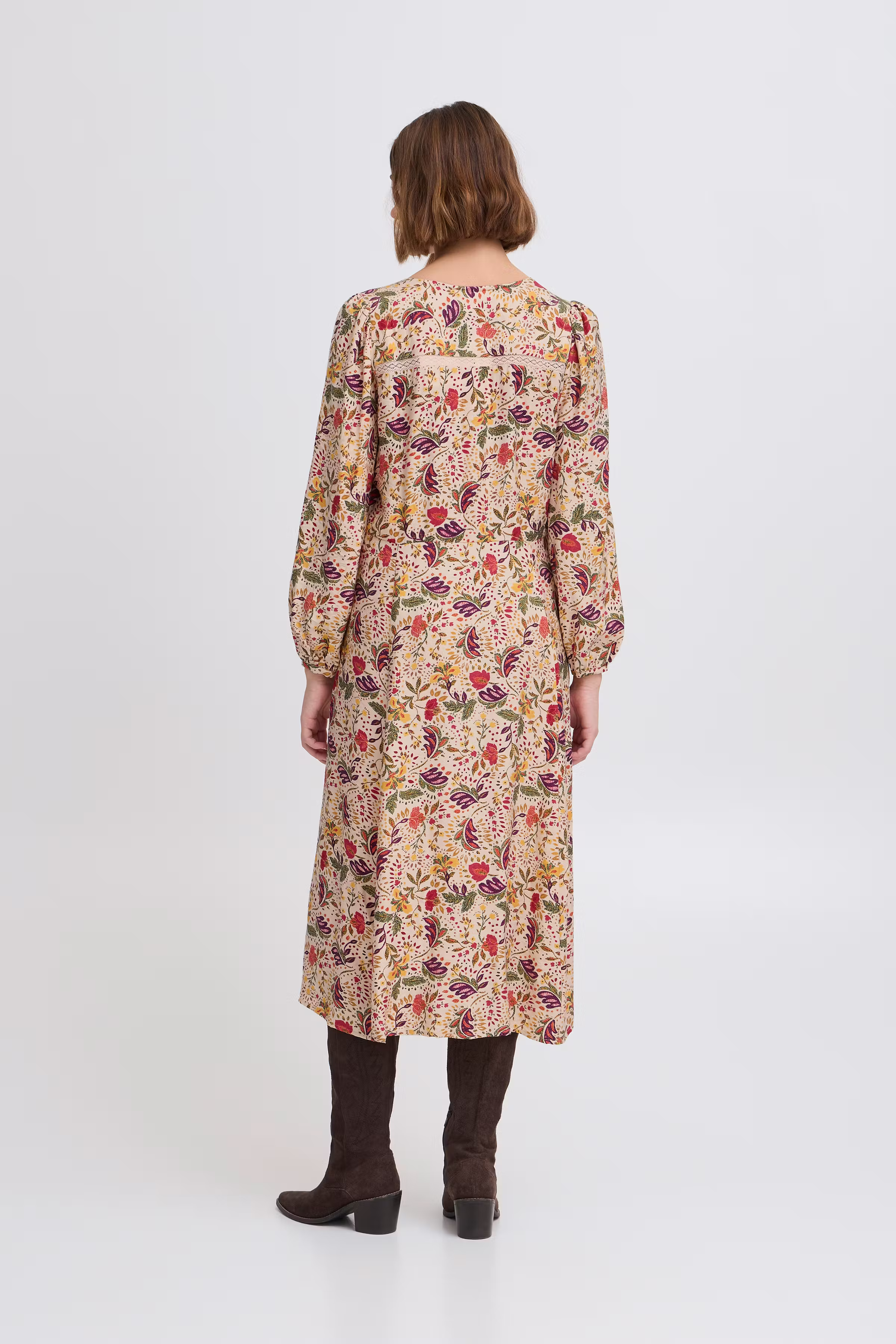 IRNOLA Kleid LOOKBOOK BACK 20122070-141209