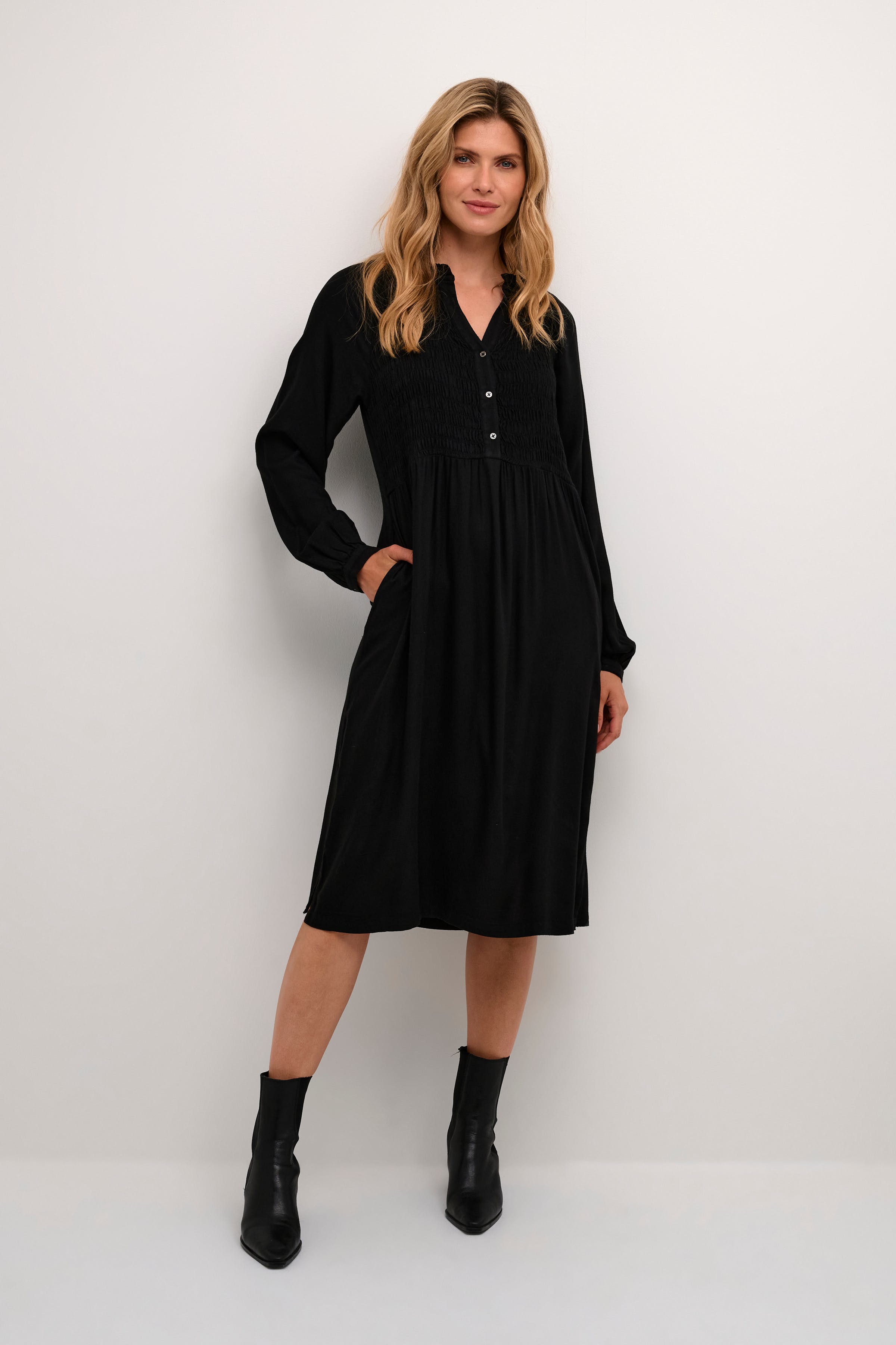 BPanna Kleid LOOKBOOK FRONT 10590557-100121B