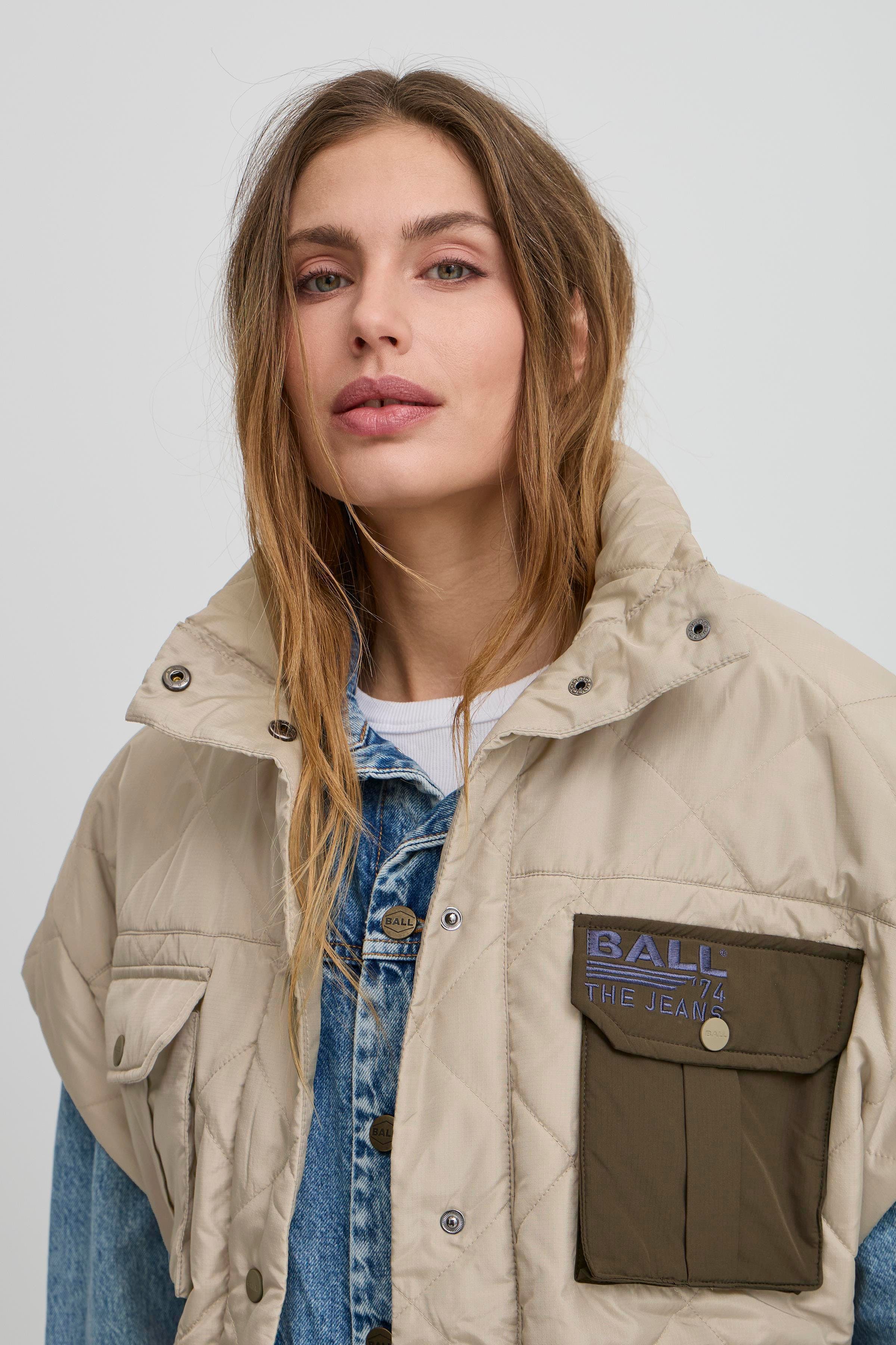 BAESTEL Vest bovenkleding LOOKBOOK DETAIL 50405115-170510