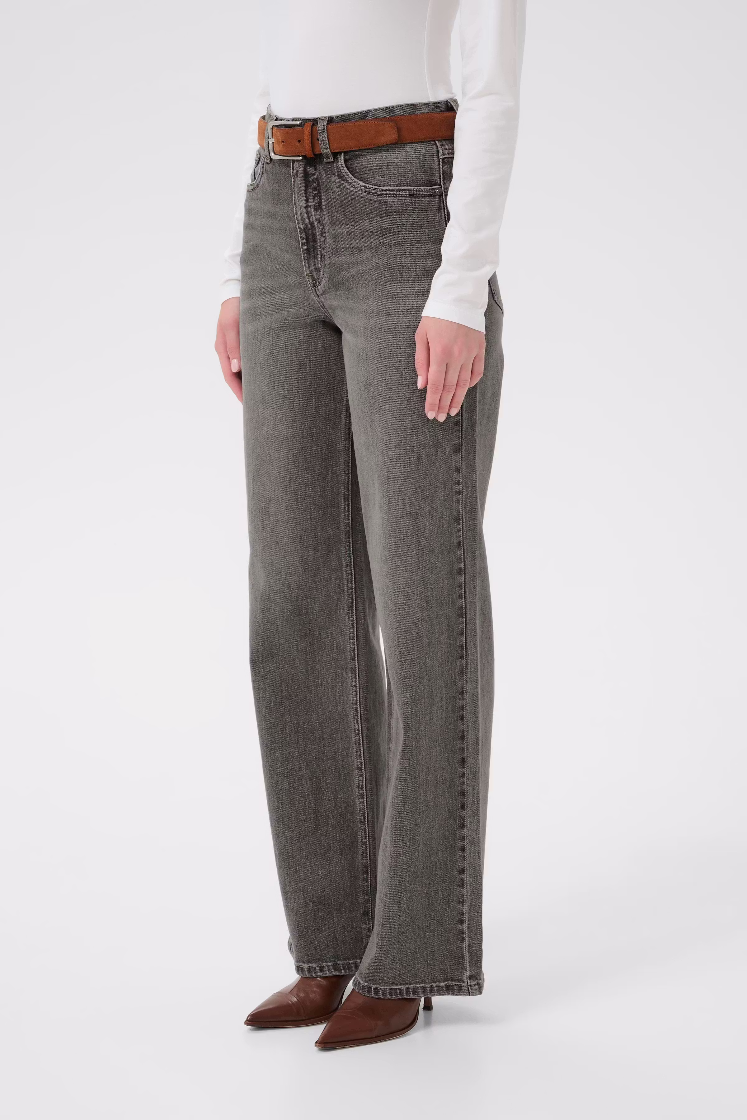 GZzolani Jeans LOOKBOOK FRONT 10910876-102235