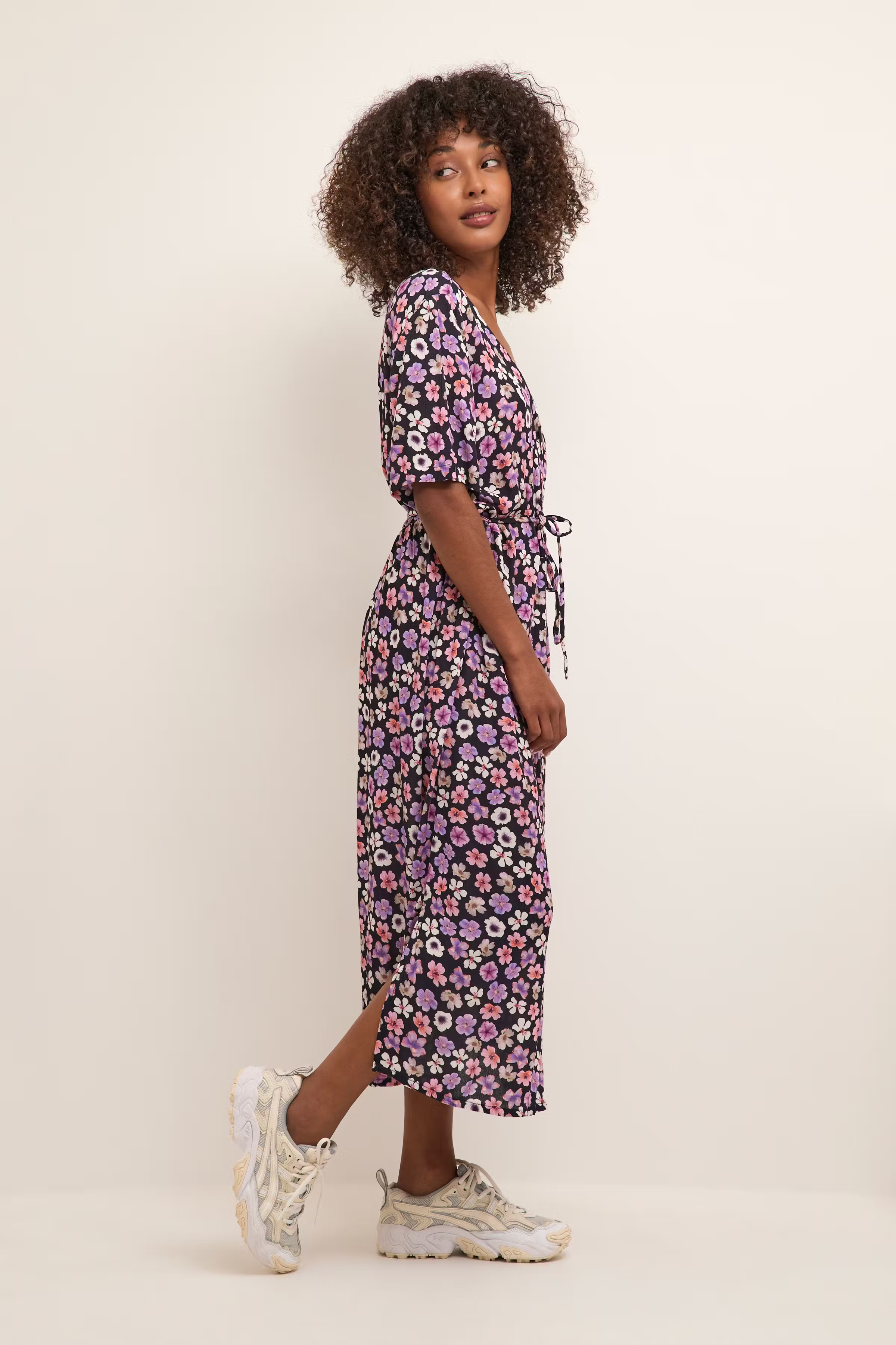 KAtara Kjole LOOKBOOK FRONT 10507379-104082