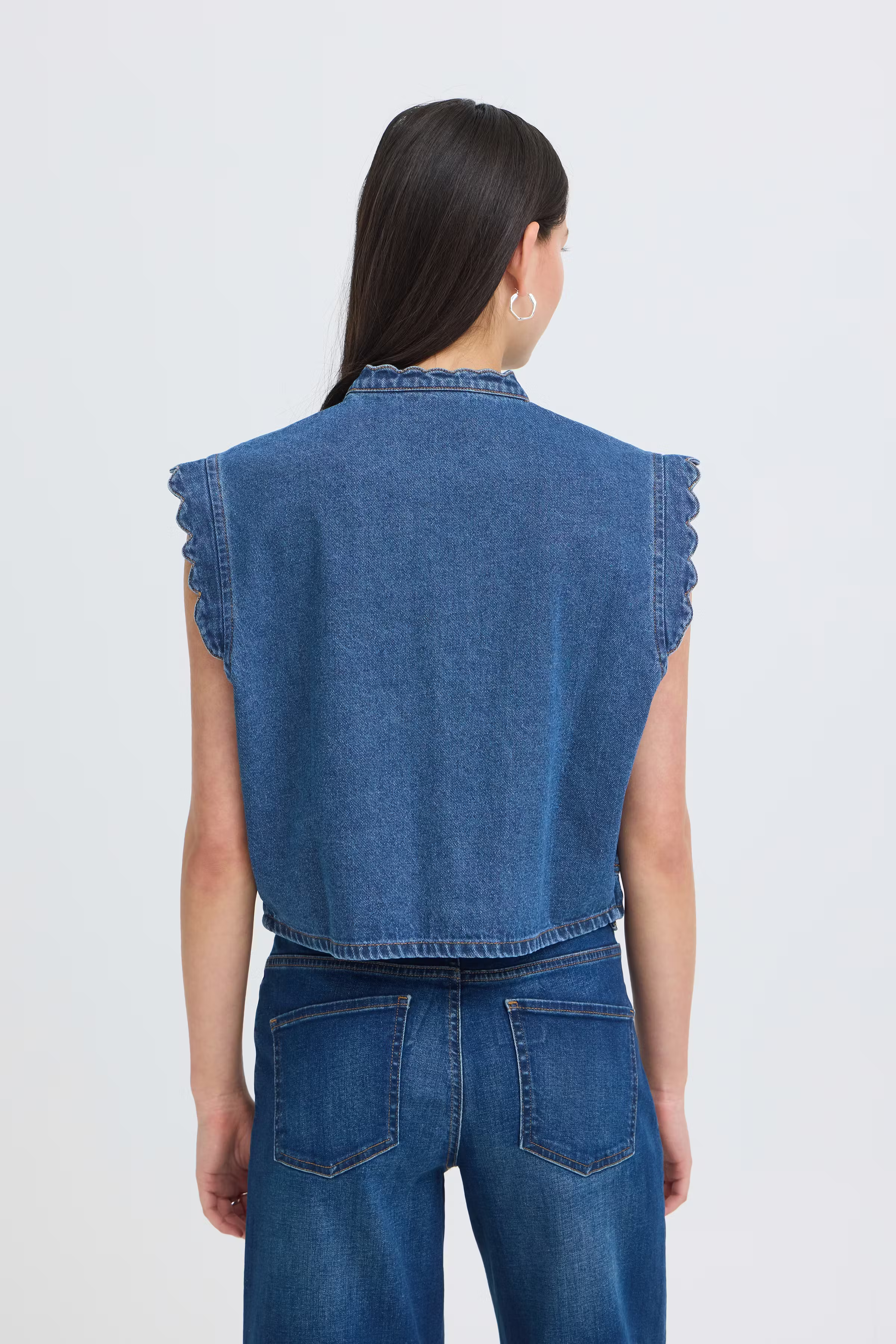 IHPALOU Vest LOOKBOOK BACK 20125769-200929