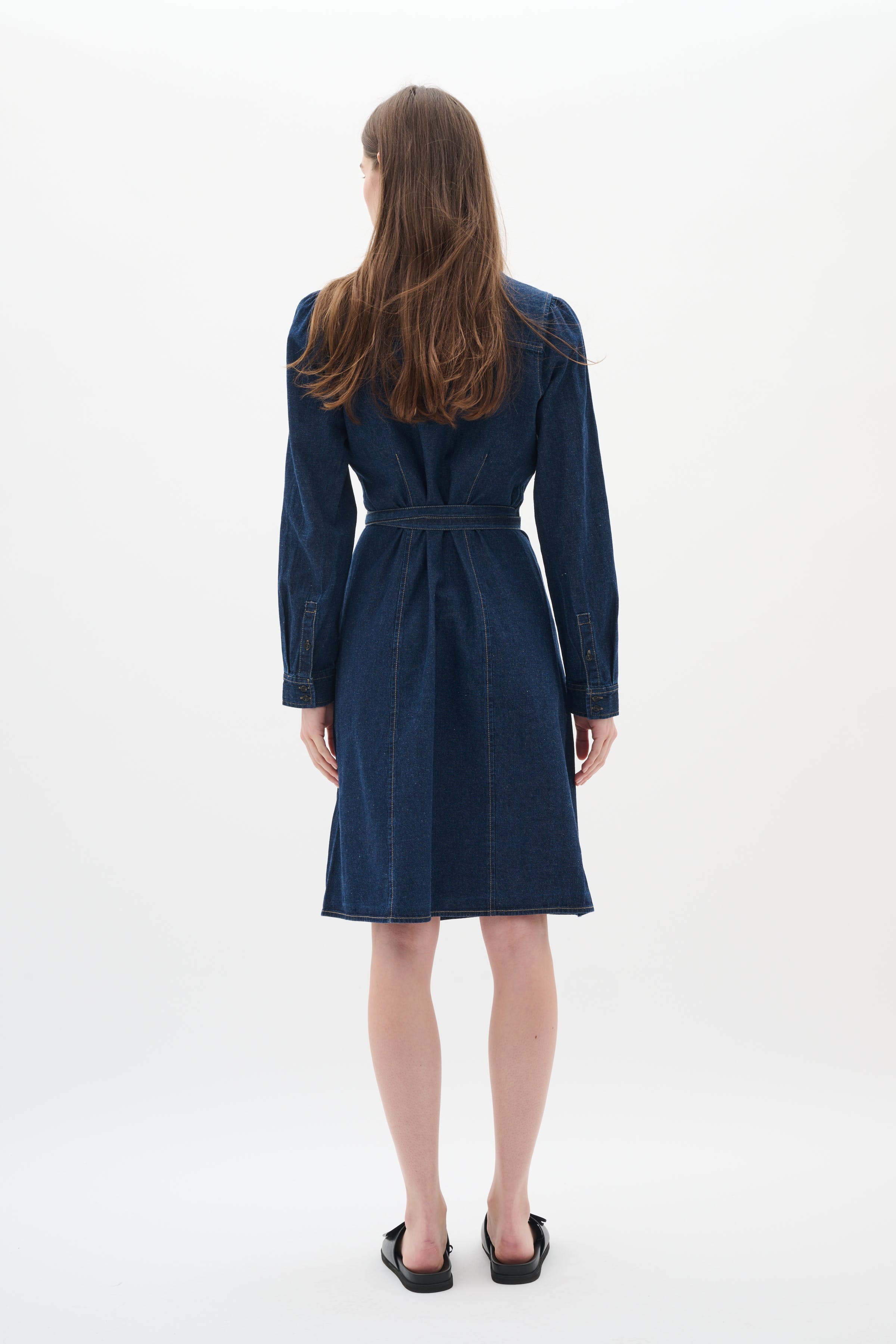 DafinaIW Jurk LOOKBOOK BACK 30110680-300013