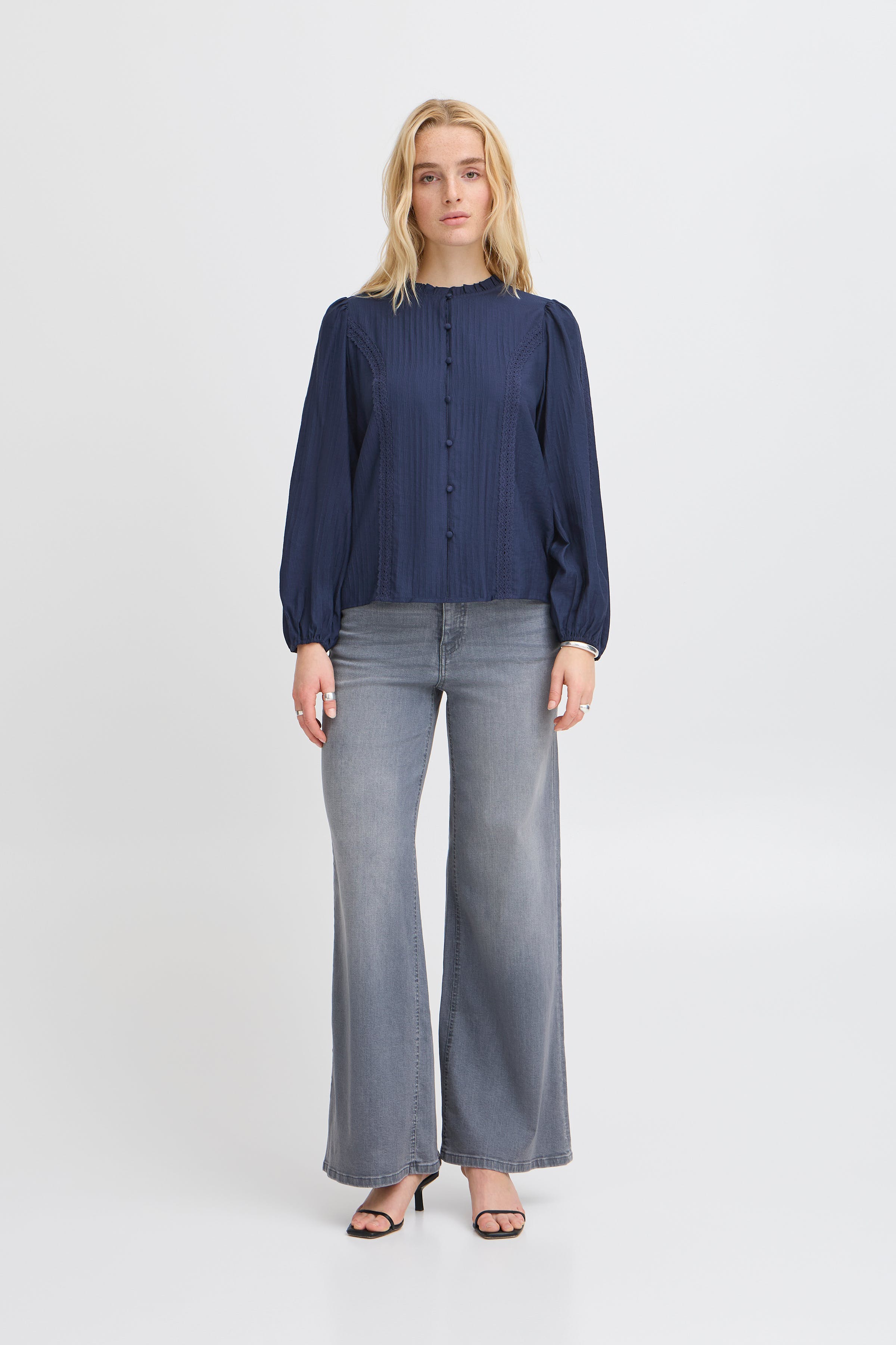 IHEVINA Skjorte LOOKBOOK FRONT 20123543-194010