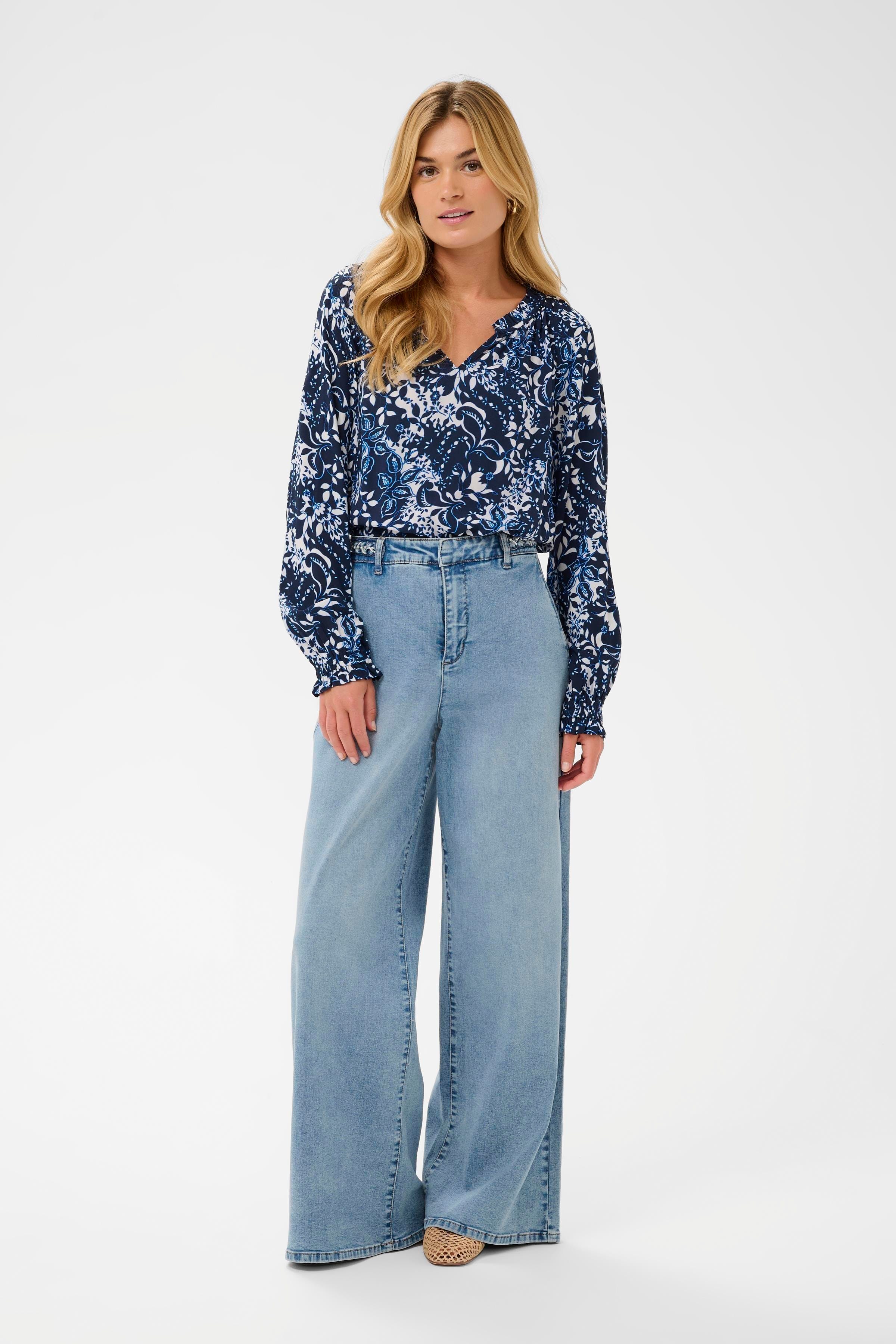 CRVisti Jeans LOOKBOOK FRONT 10615068-109159