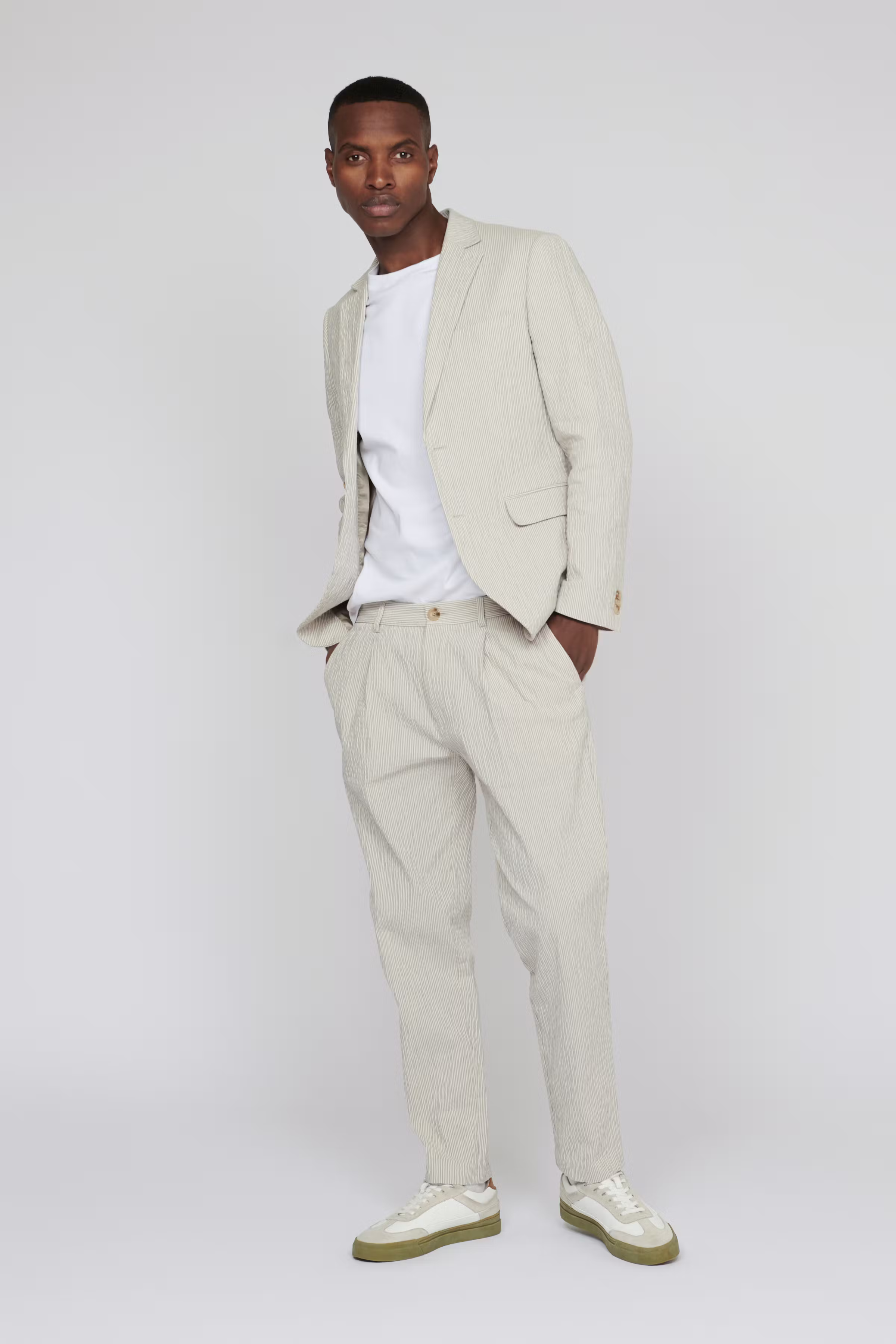 MAgeorge Blazer LOCATION FRONT 30207357-170619