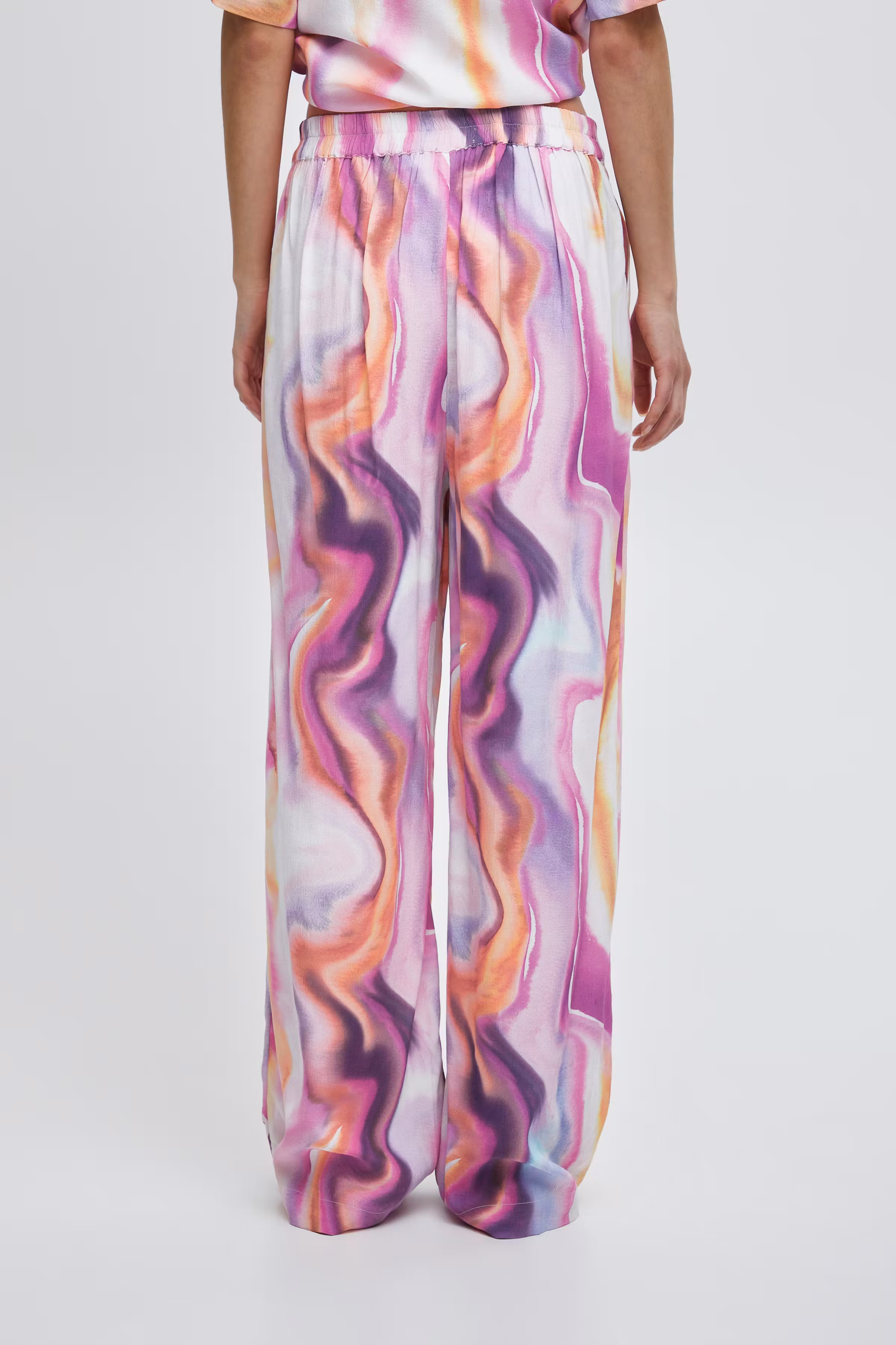 IHRULLA Bukser LOOKBOOK BACK 20118257-201969