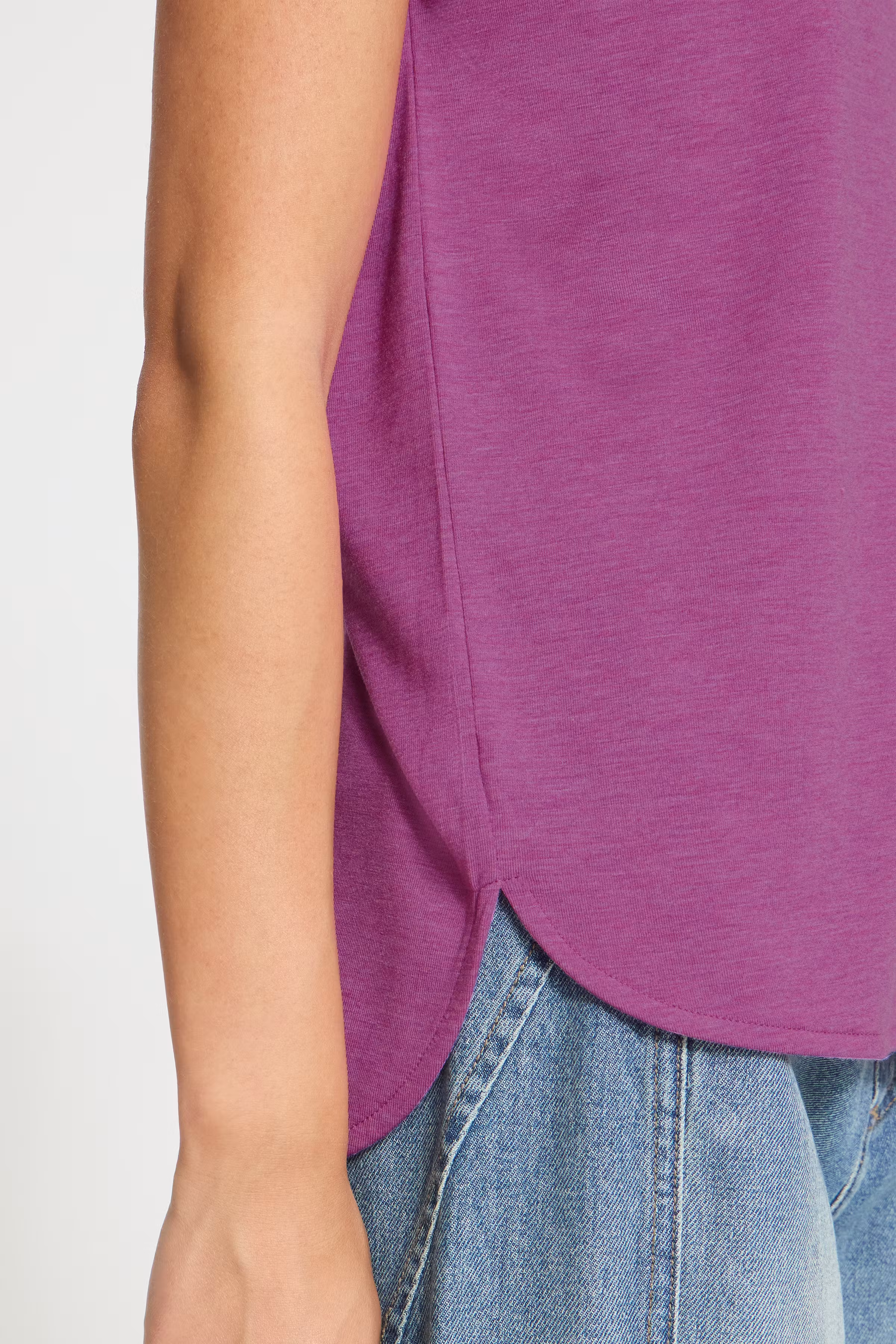 IHREBELLY T-shirt LOOKBOOK DETAIL 20125199-183230