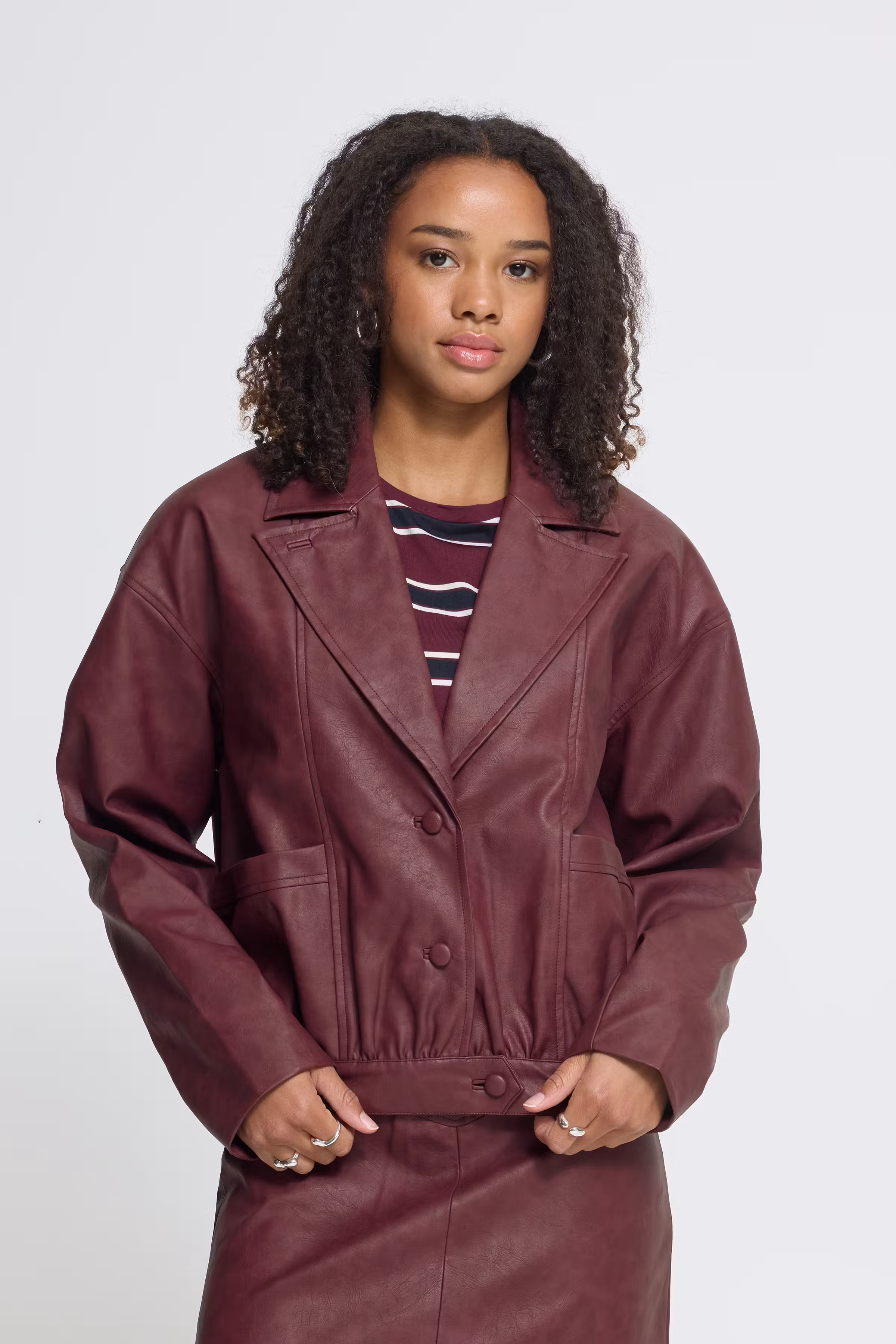 IHKANIRA Outerwear LOOKBOOK FRONT 20126175-191627
