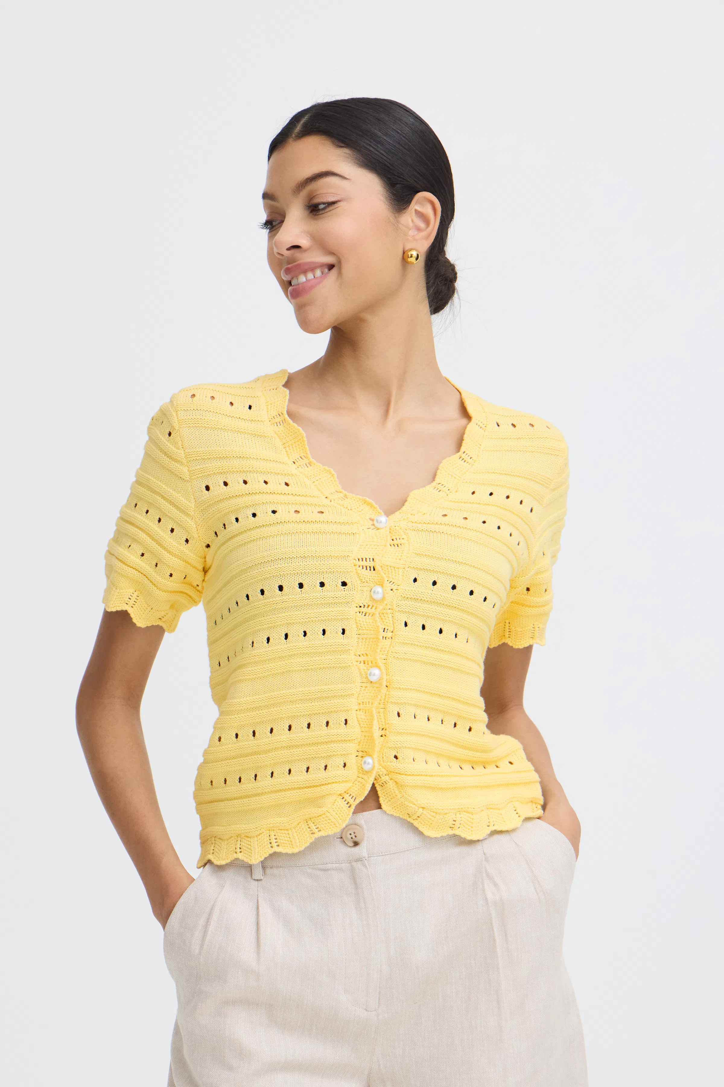 BYNASKI Cardigan LOOKBOOK FRONT 20818889-110619