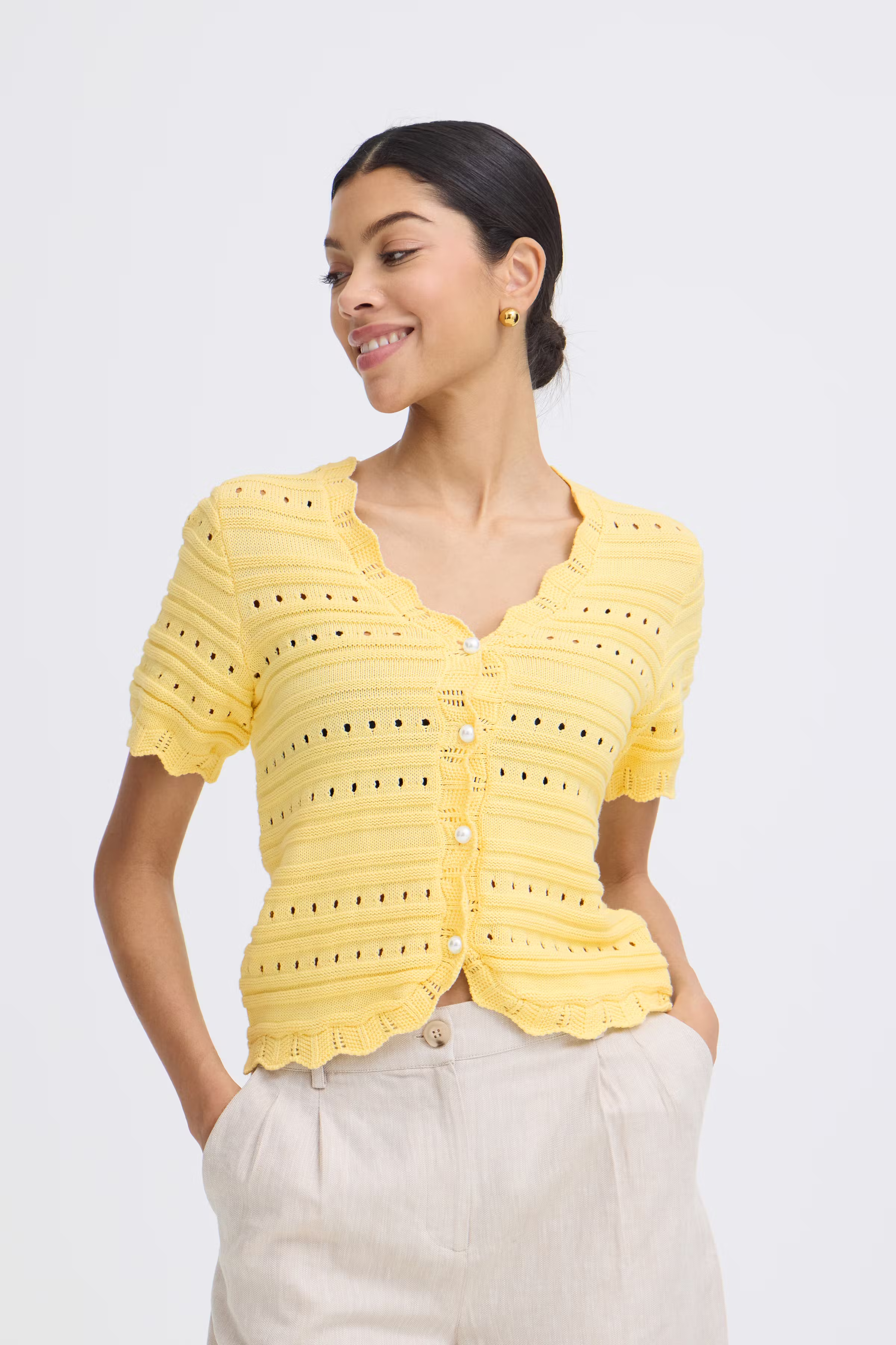 BYNASKI Cardigan LOOKBOOK FRONT 20818889-110619