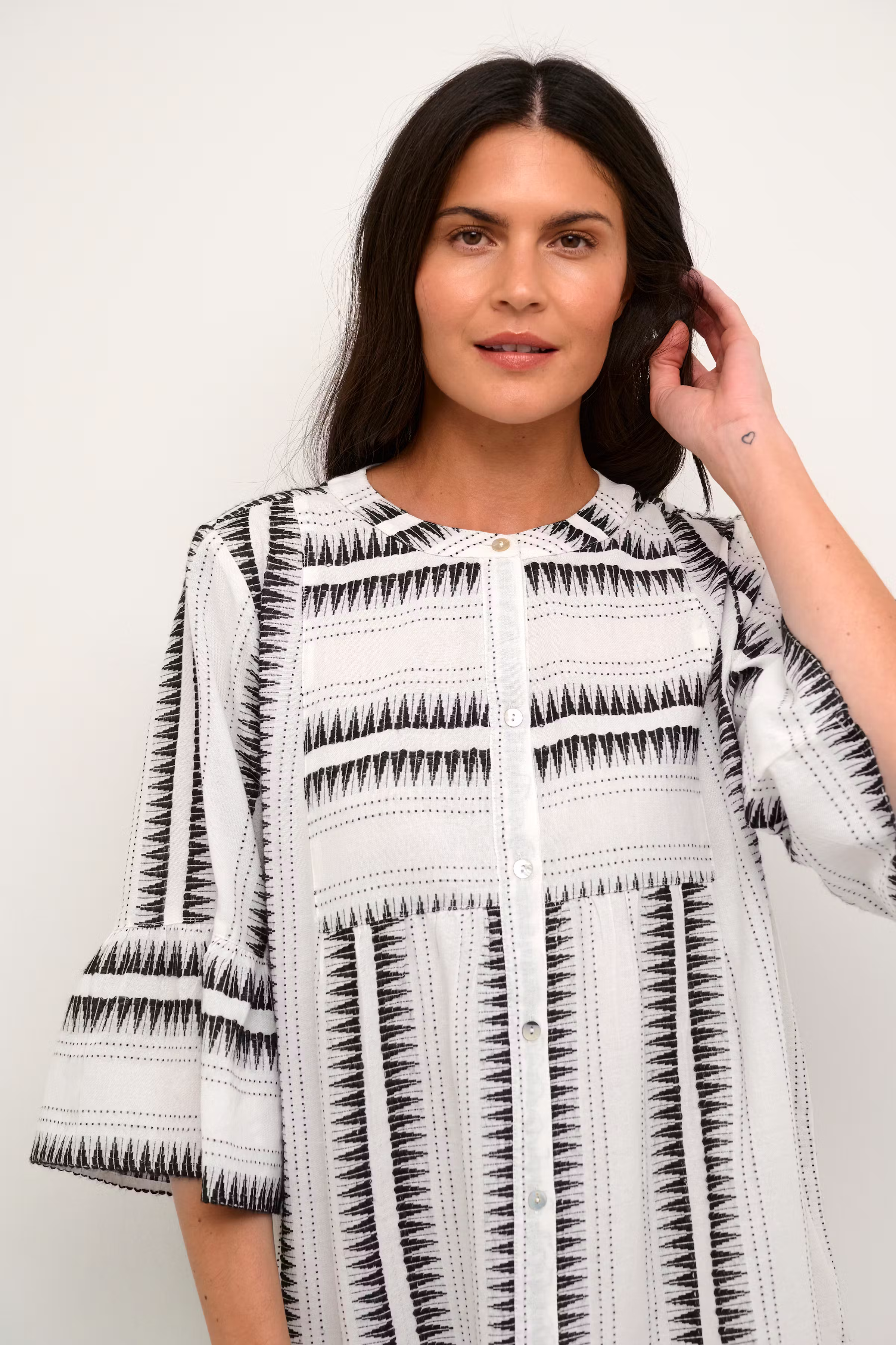 CRIna Robe LOOKBOOK DETAIL 10611561-104438