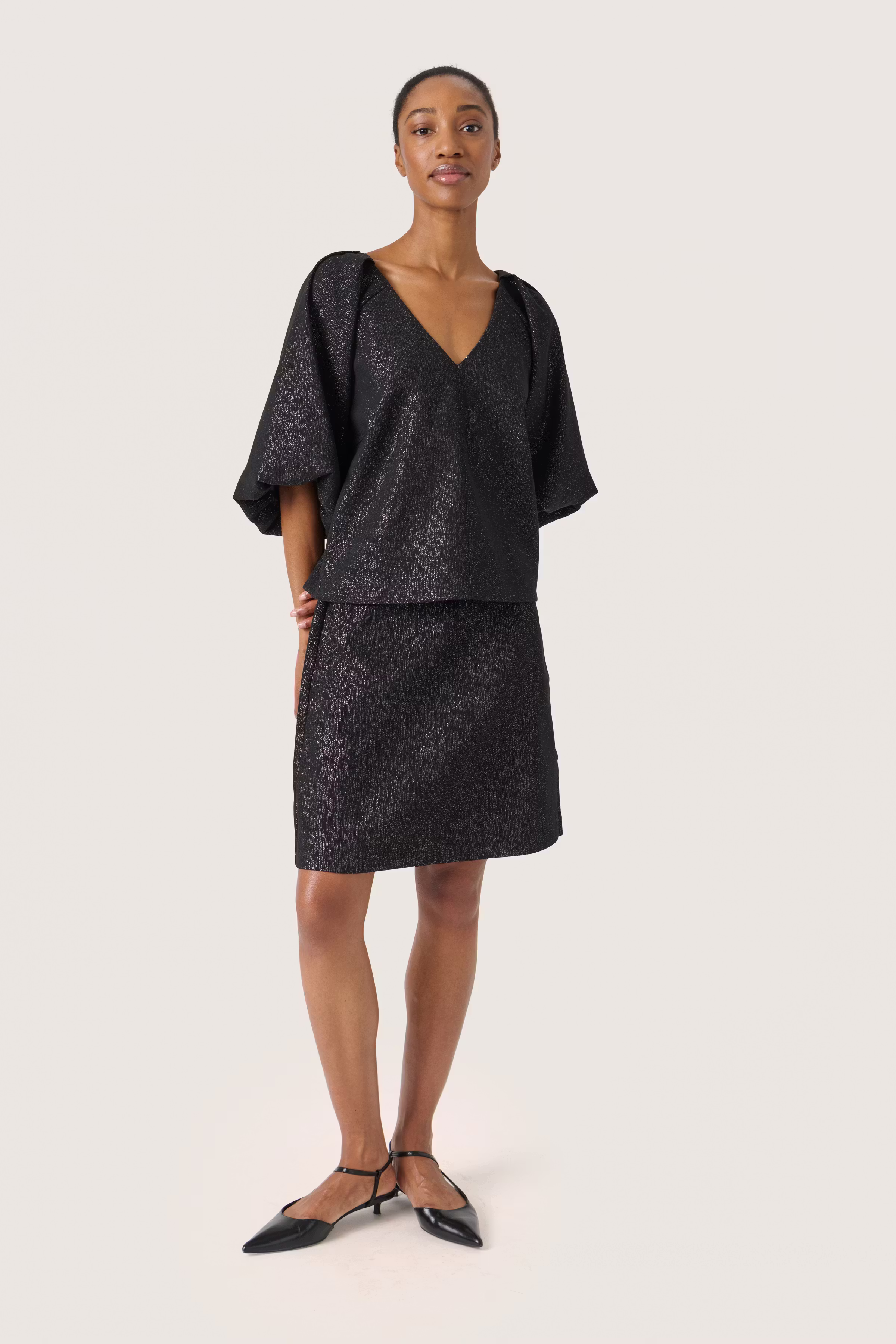 SLCahlina Glitter Bluse LOOKBOOK FRONT 30408161-300390