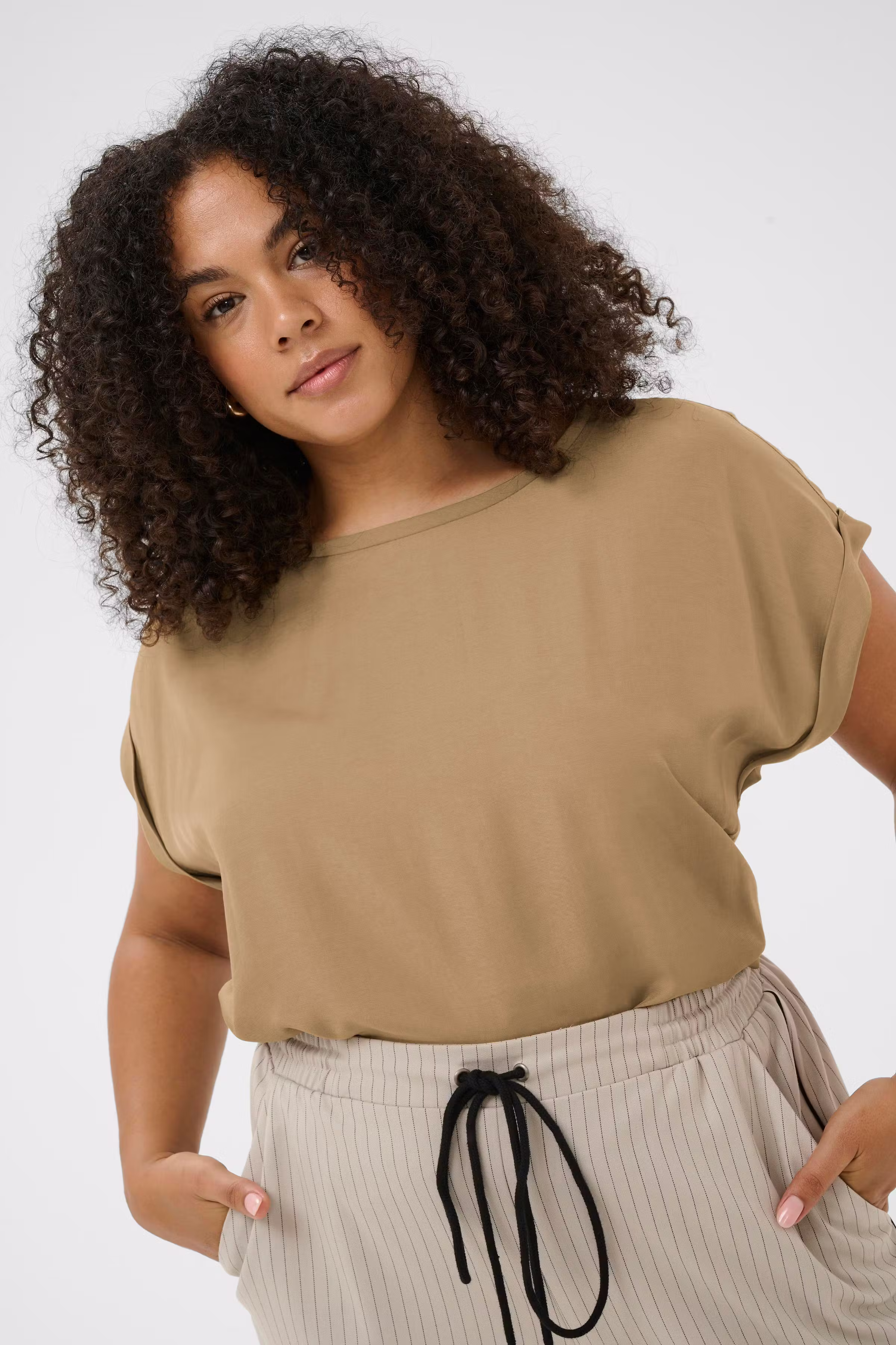 KCmilia Blouse LOOKBOOK DETAIL 10583812-171115