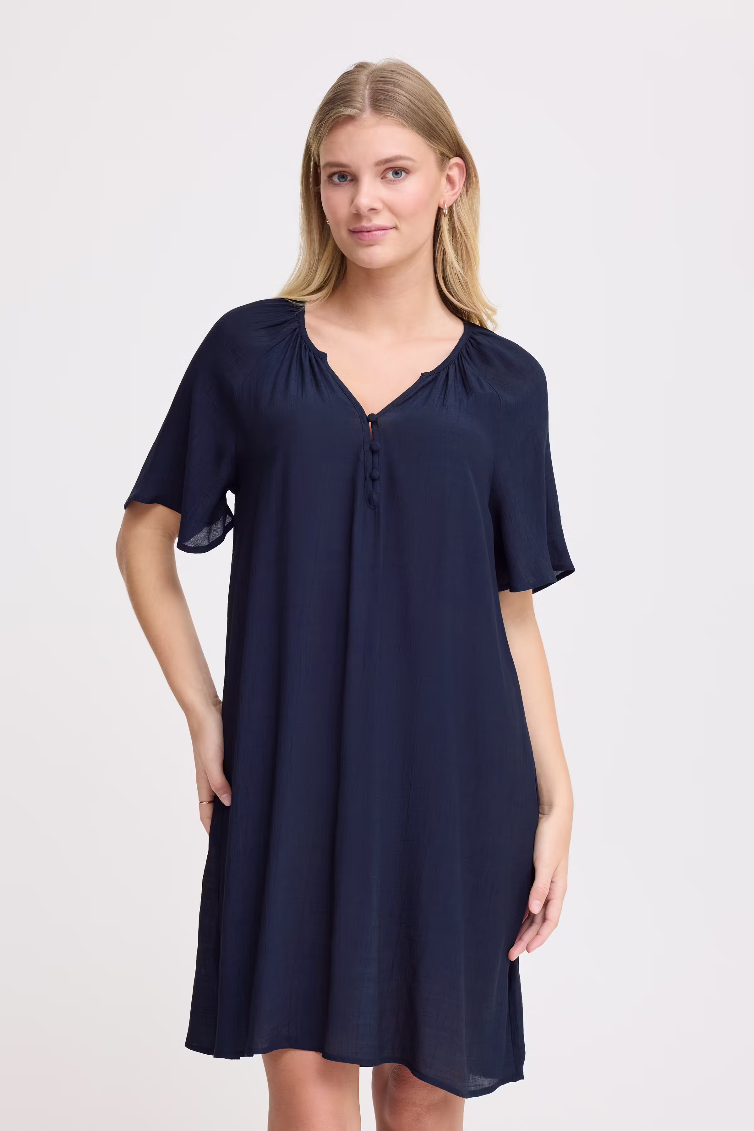 FRALYSSA Kjole LOOKBOOK FRONT 20616098-193923