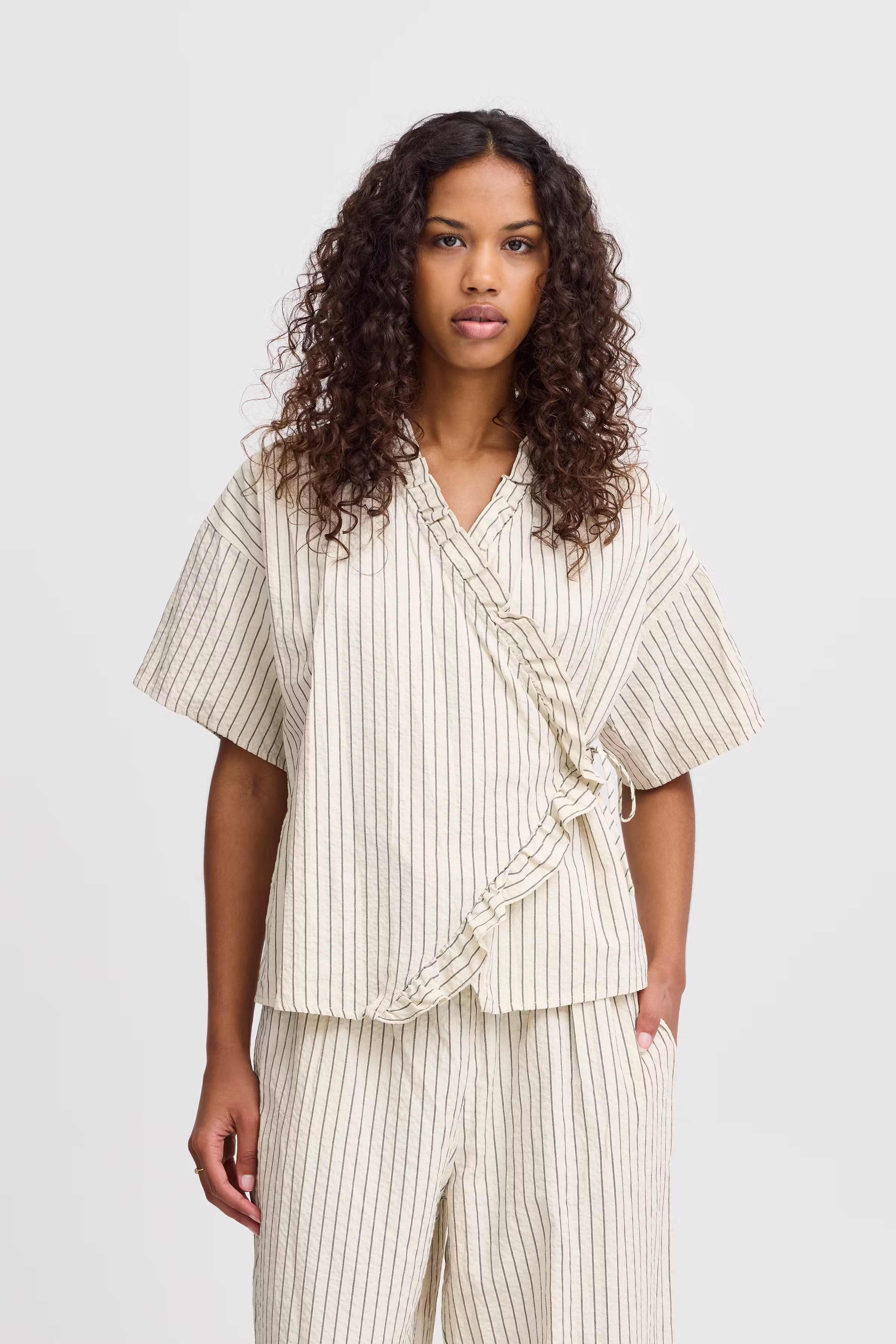 IXKATINKA Blouse LOOKBOOK FRONT 20123036-124301