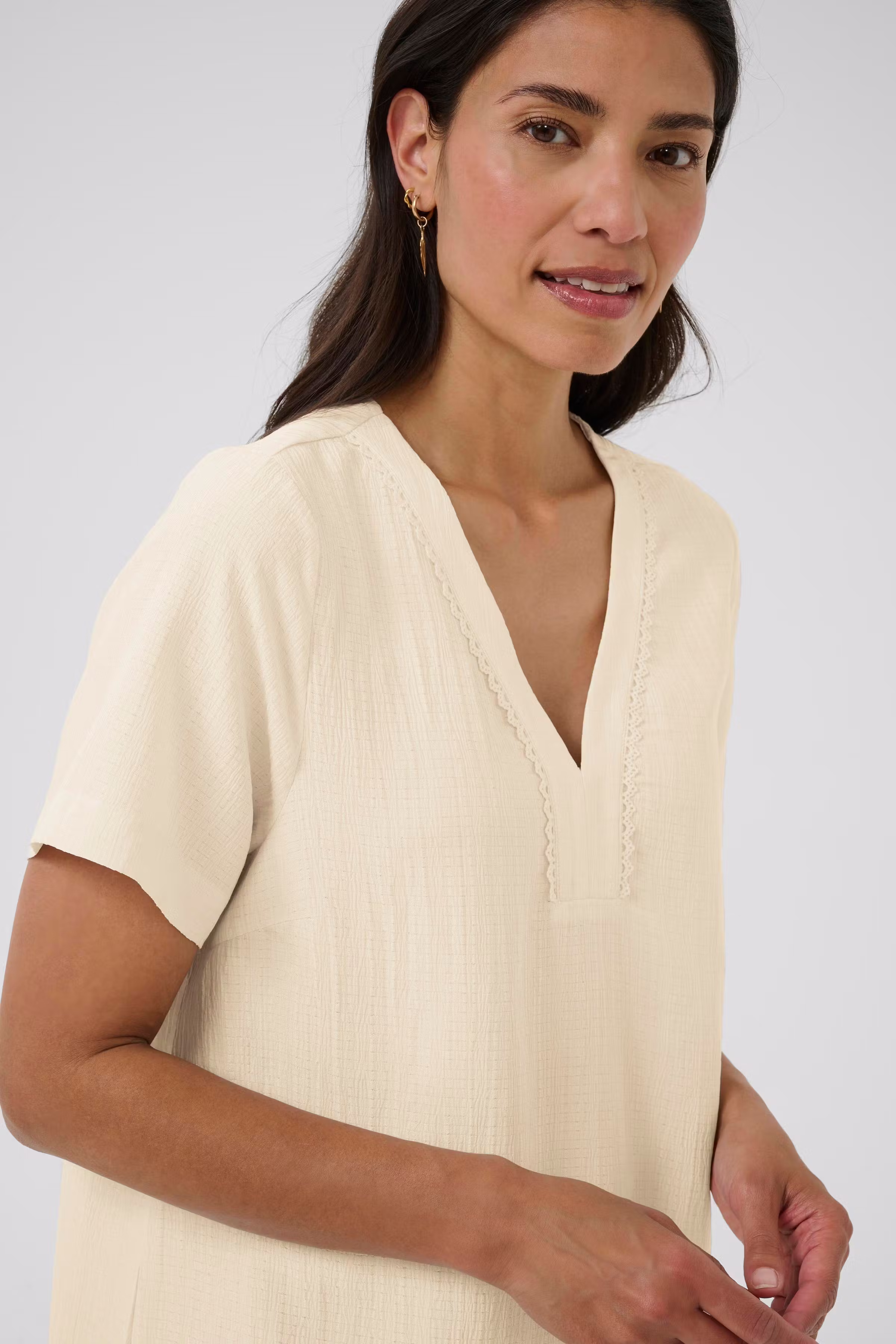 BPvitta Blouse LOOKBOOK DETAIL 40200014-106482