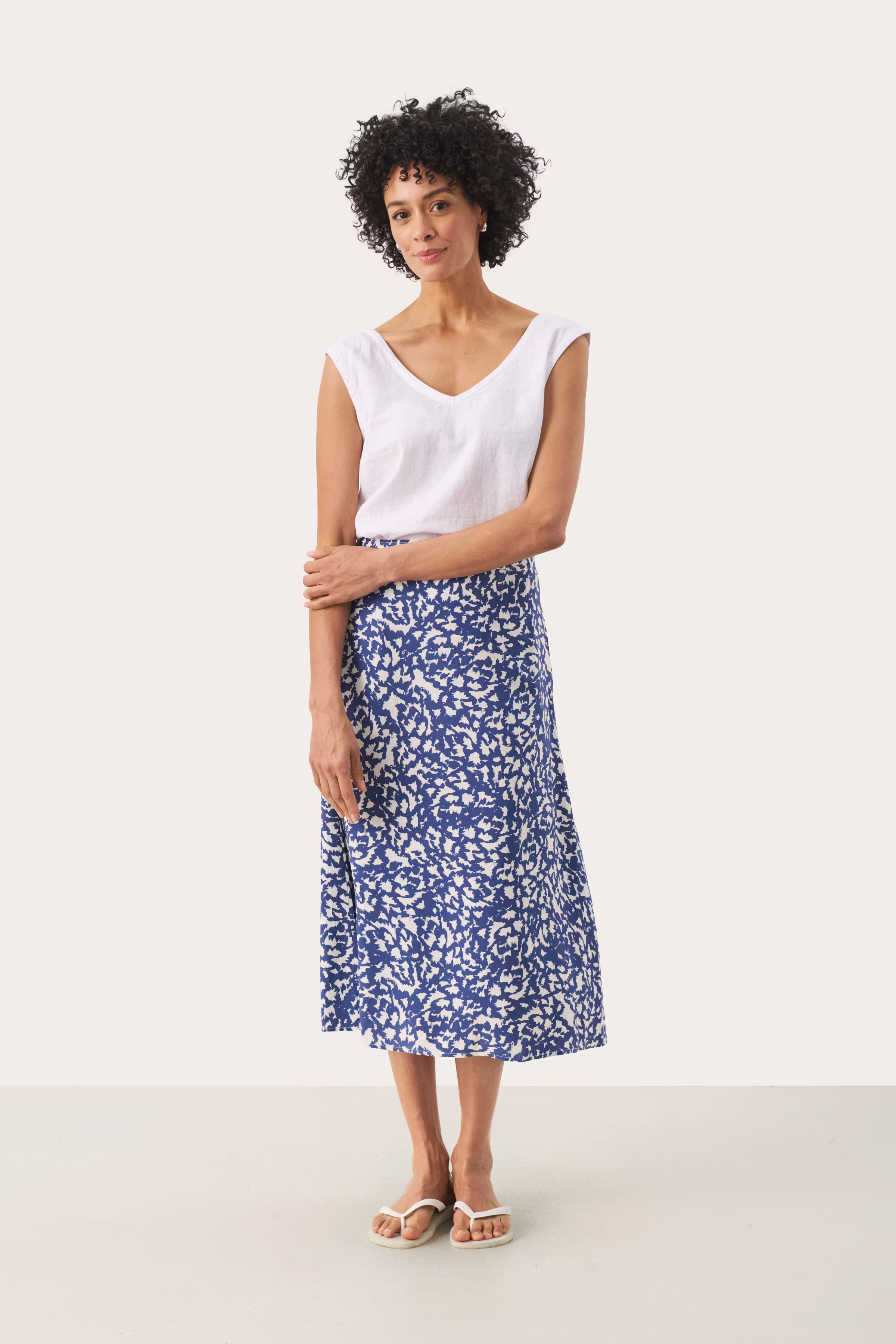 BiseraPW Skirt LOOKBOOK FRONT 30308685-303804