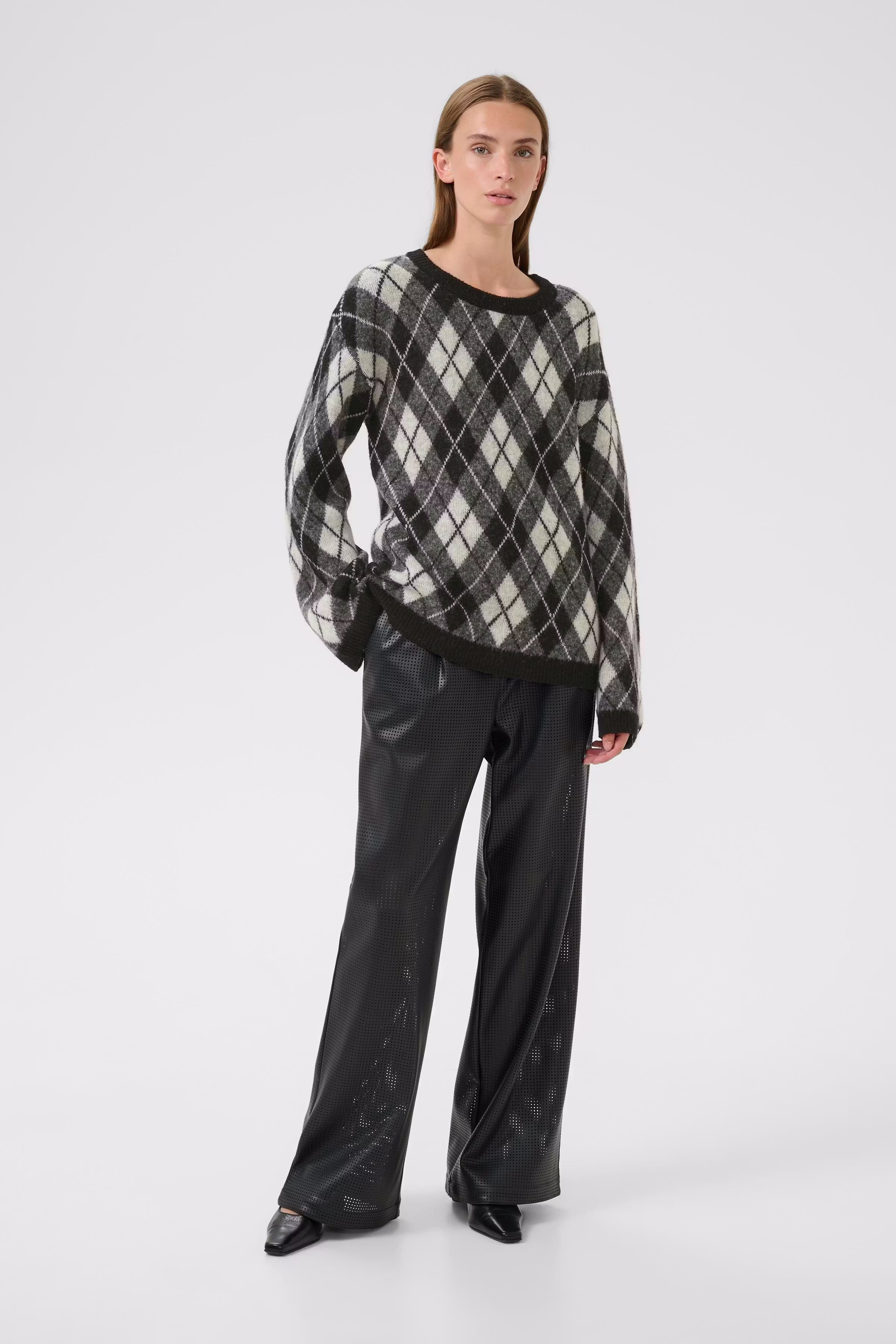 KBConstantine Pullover LOOKBOOK FRONT 10105795-108927