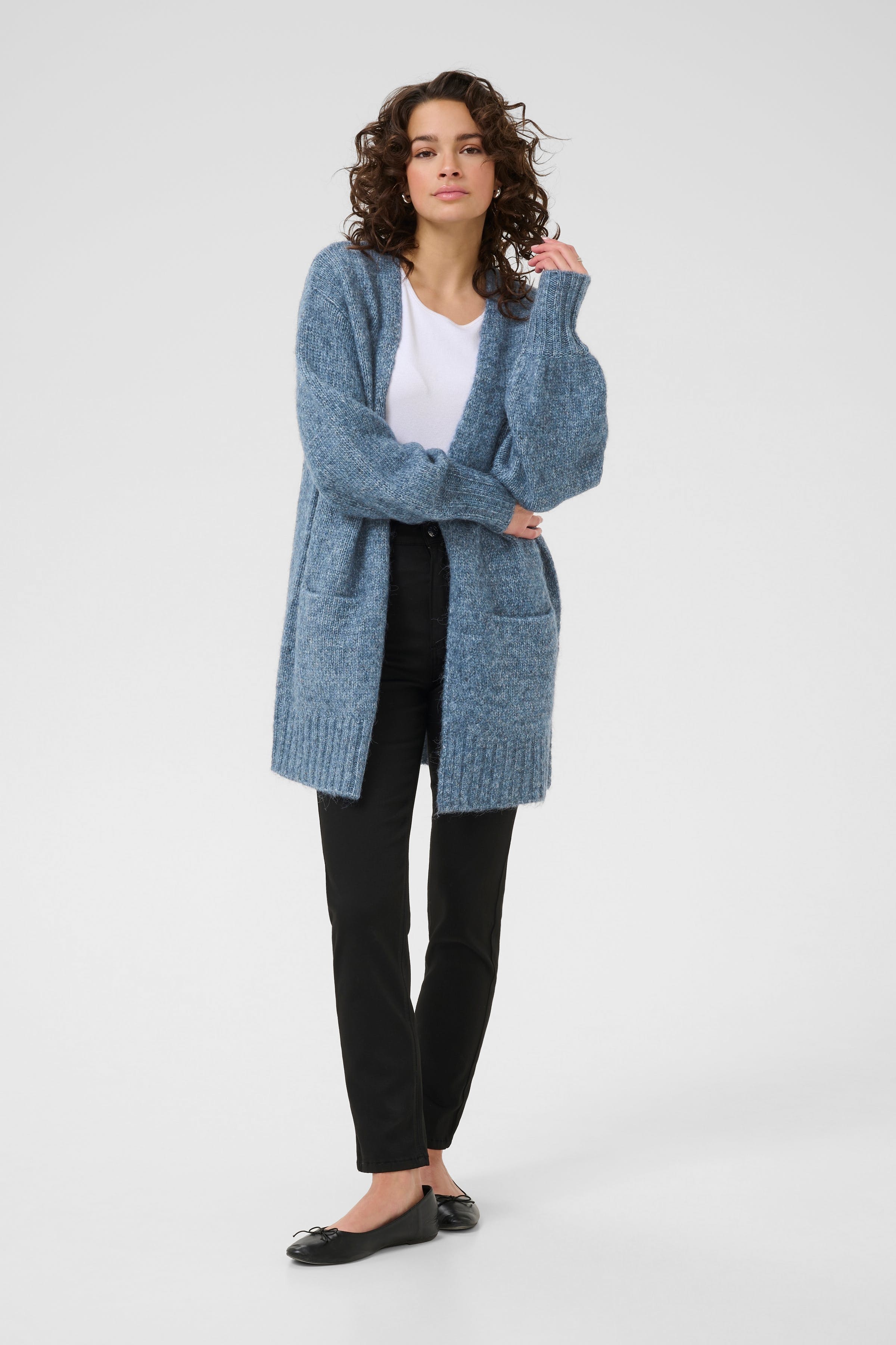 KAtrina Cardigan LOOKBOOK FRONT 10509150-1840281