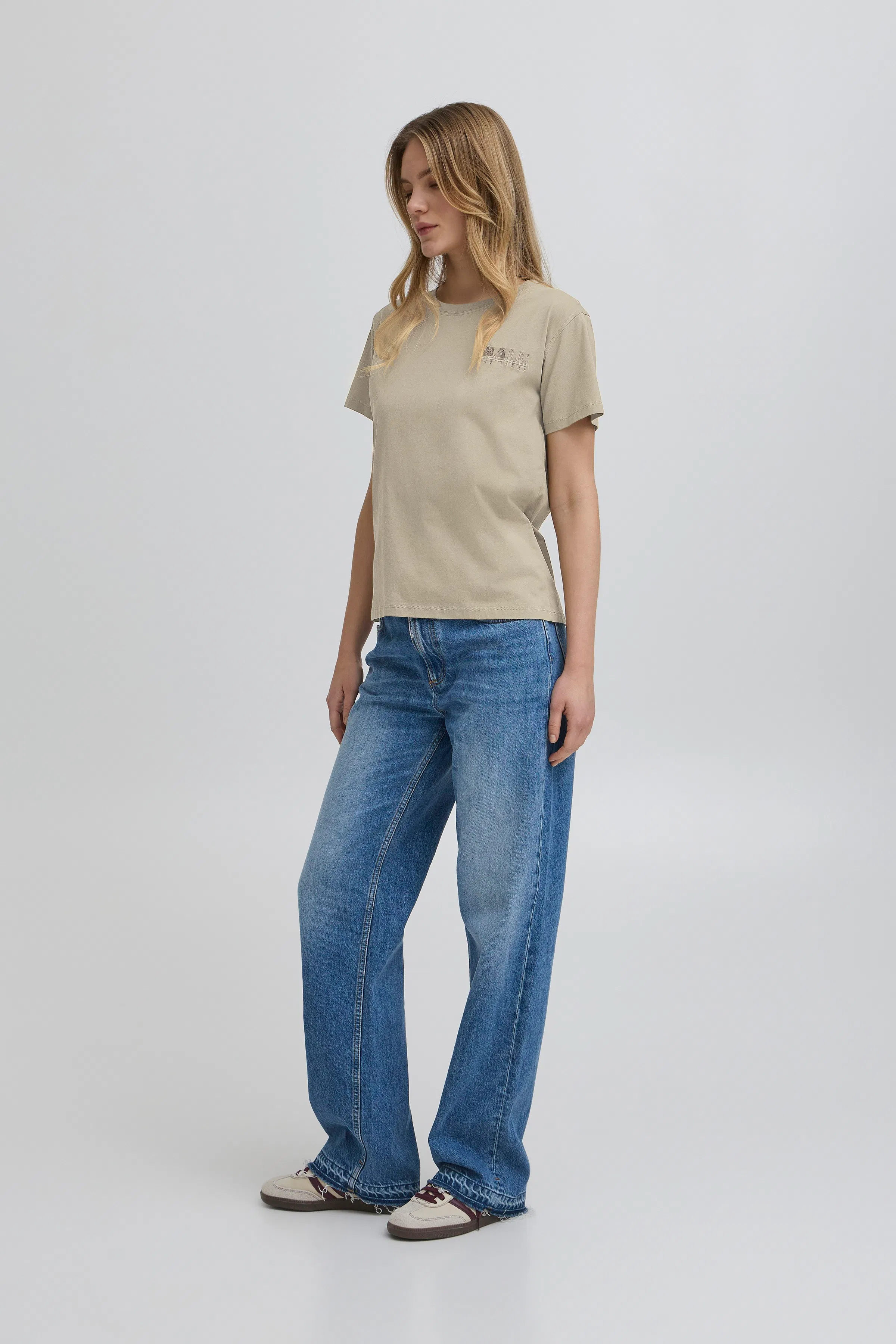 BASIMONA T-shirt LOOKBOOK FRONT 50405121-170510