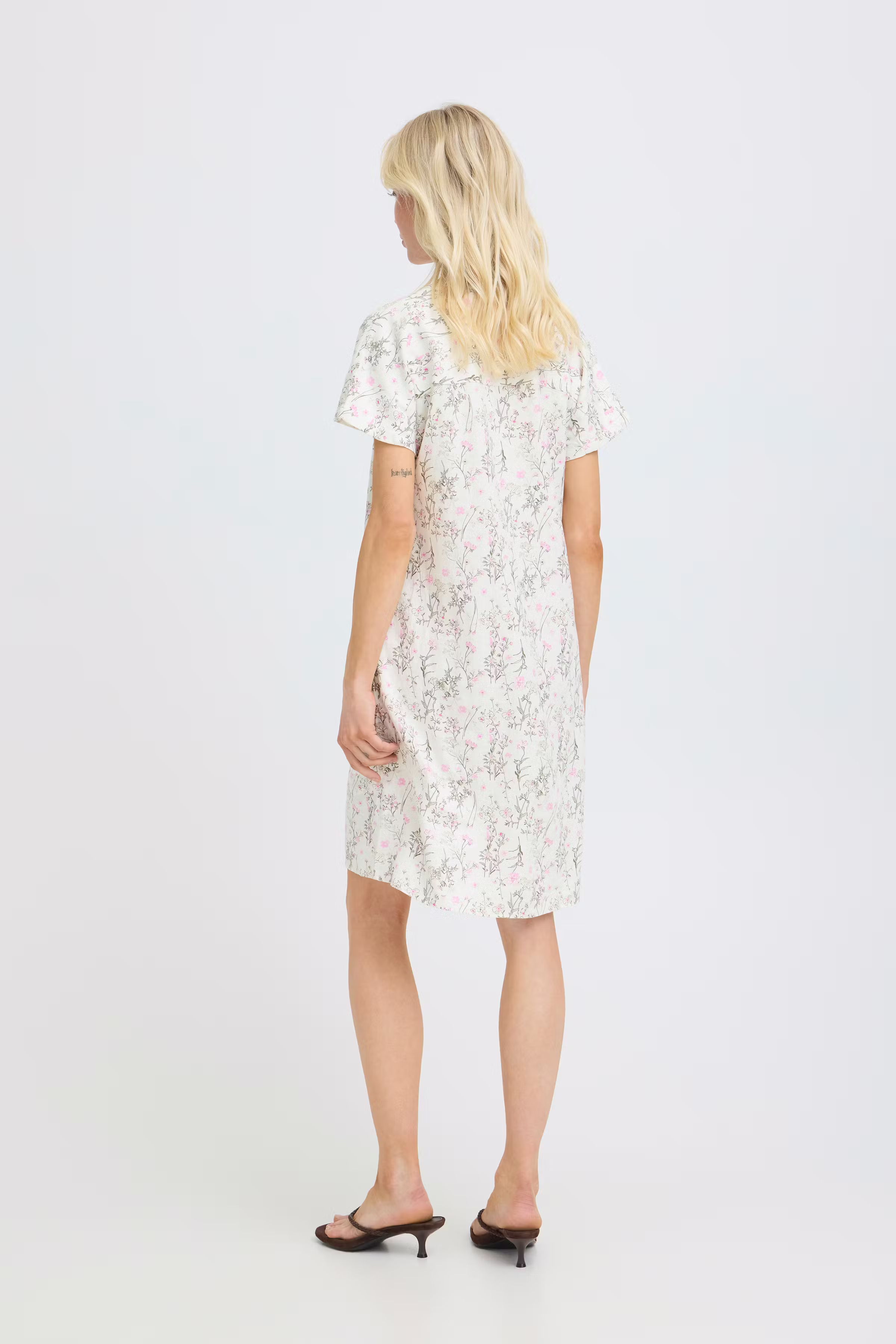 BYFALAKKA Kjole LOOKBOOK BACK 20811336-900007228