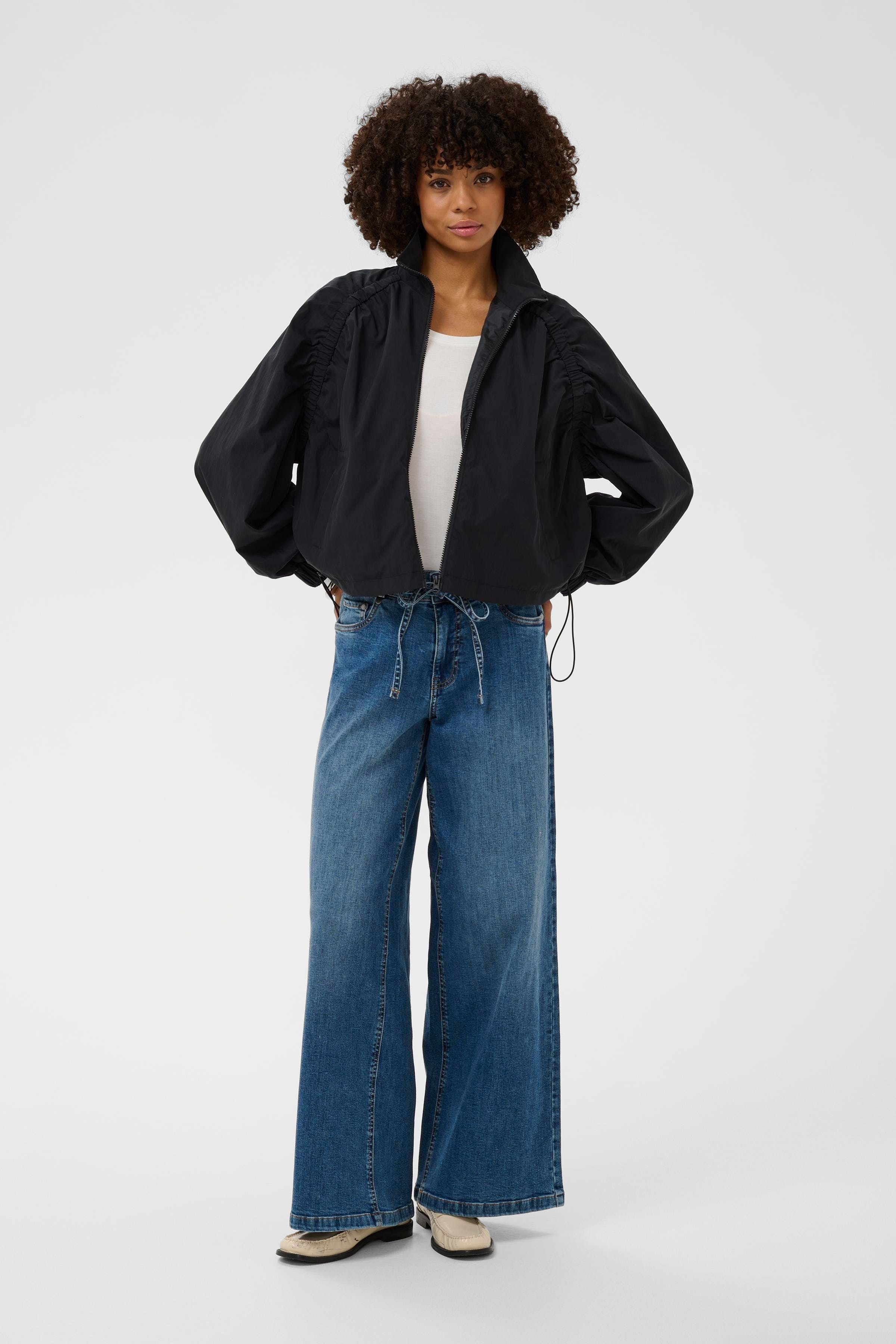 CUcornelie Short sporty jacket LOOKBOOK FRONT 50112675-500012