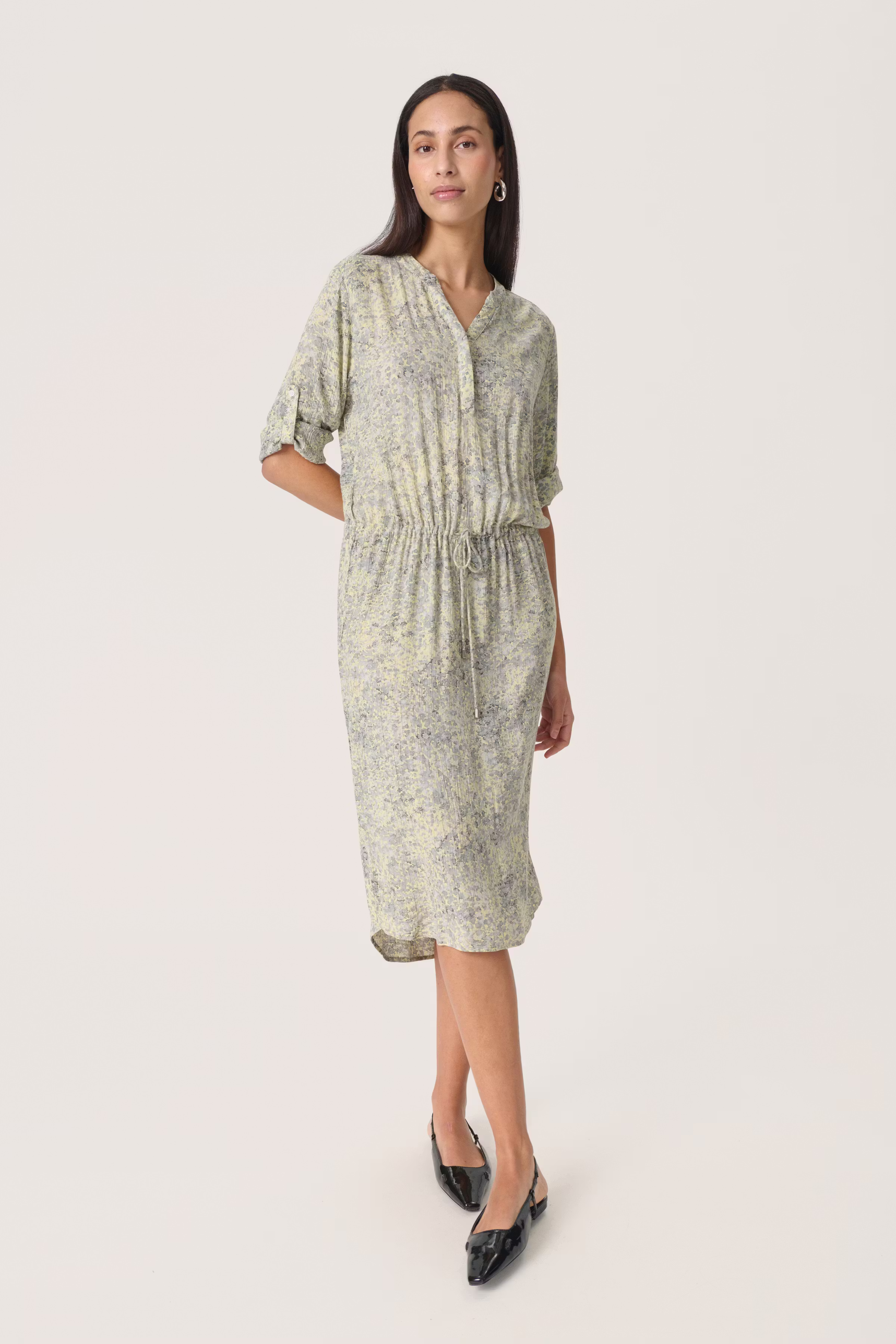 Zaya Klänning LOOKBOOK FRONT 30403113-303724