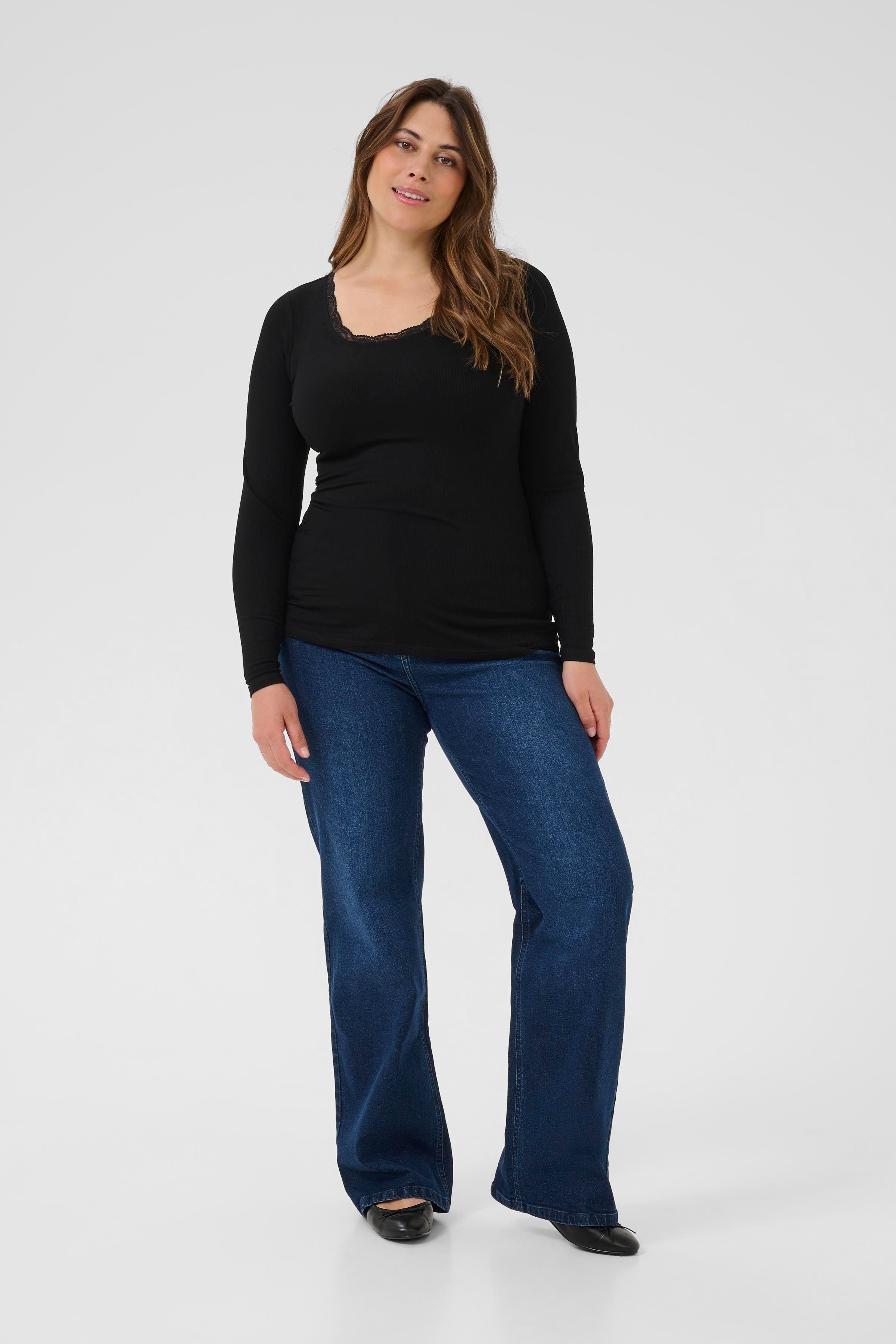 KComia T-shirt LOOKBOOK FRONT 10583466-100121