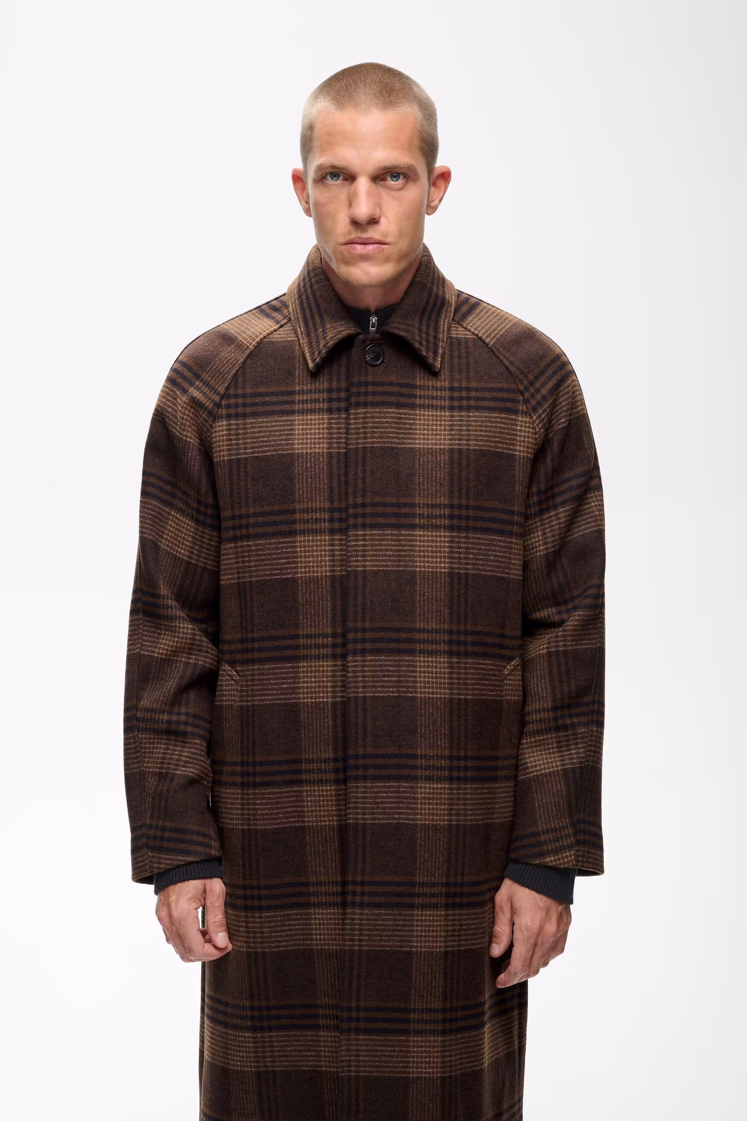 MAelijah Kappa LOOKBOOK FRONT 30209490-191109