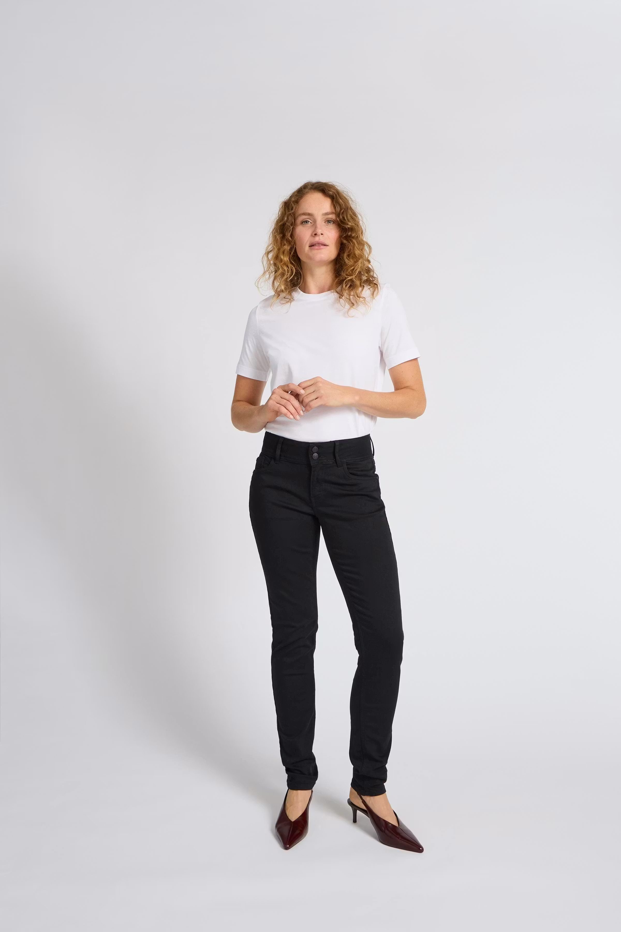 PZSUZY HW Curved Jeans Skinny leg LOCATION NONE 50205577-200004