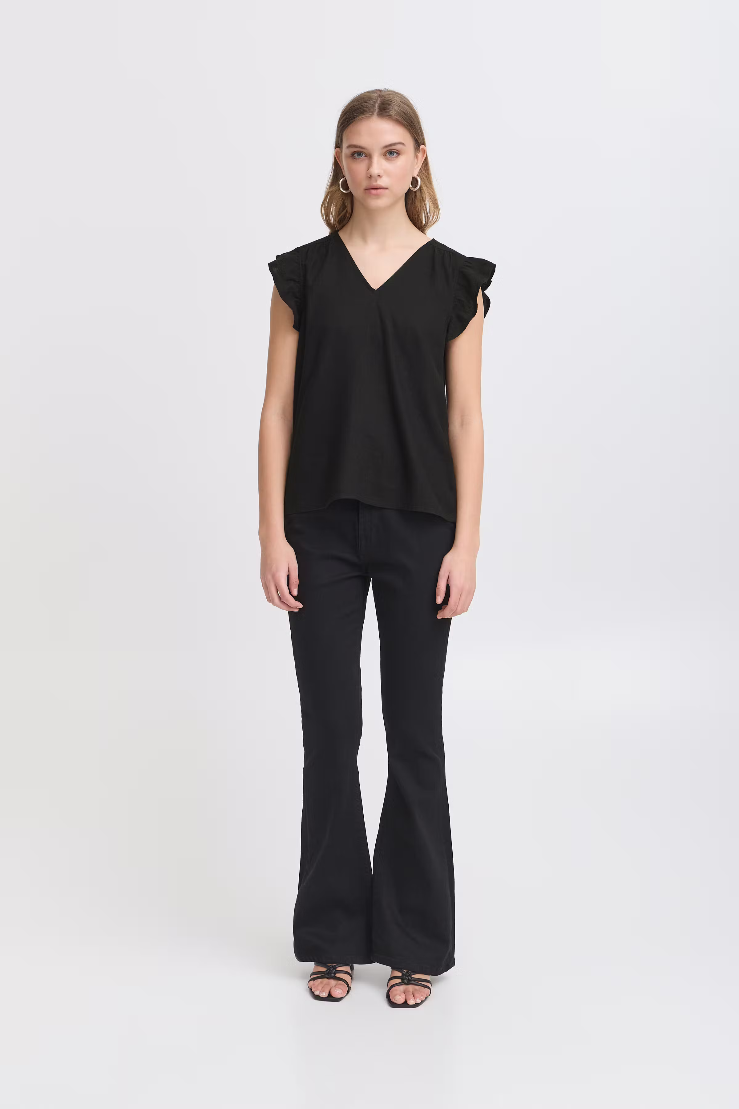 IHLINNO Ärmellose Bluse LOOKBOOK FRONT 20122924-194008