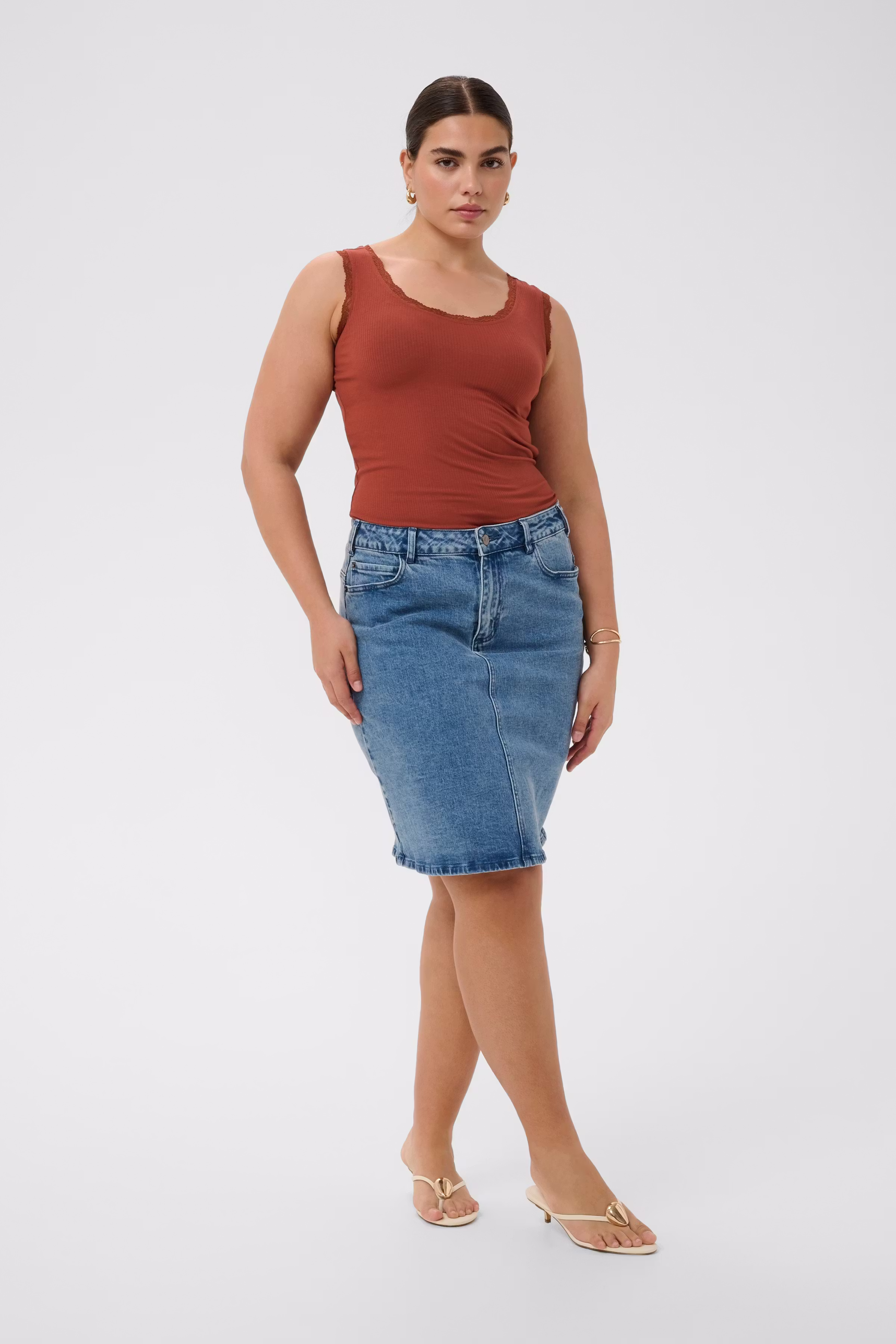 KComia Top LOOKBOOK FRONT 10583468-191334