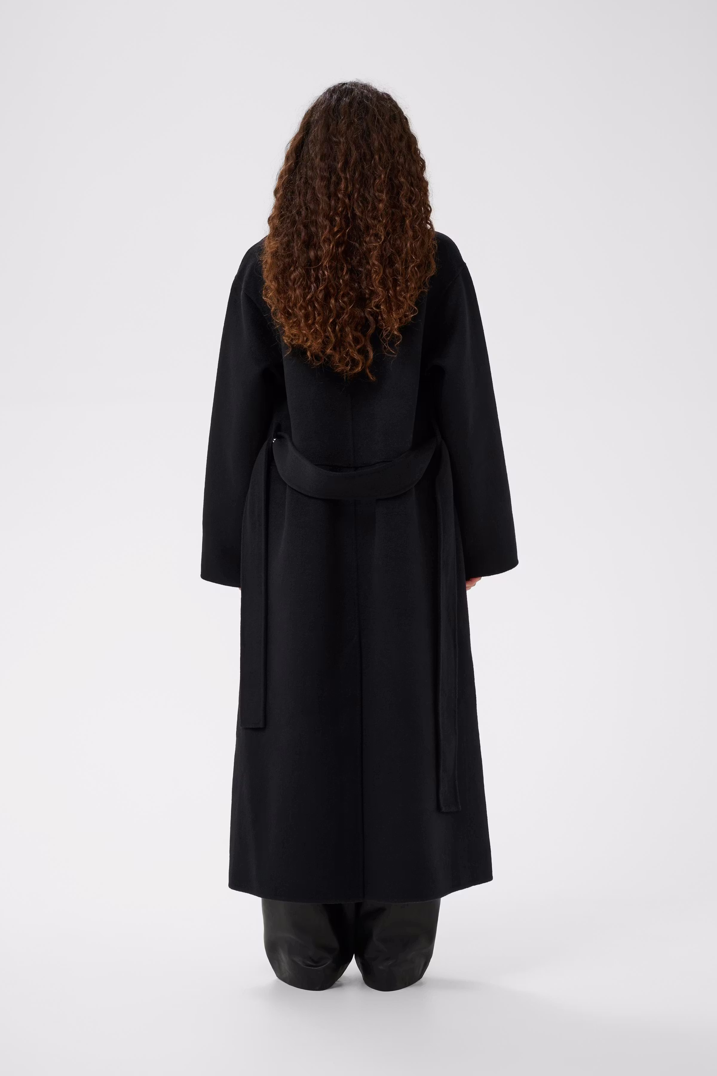 YillaIW Kappa LOOKBOOK BACK 30110608-194008