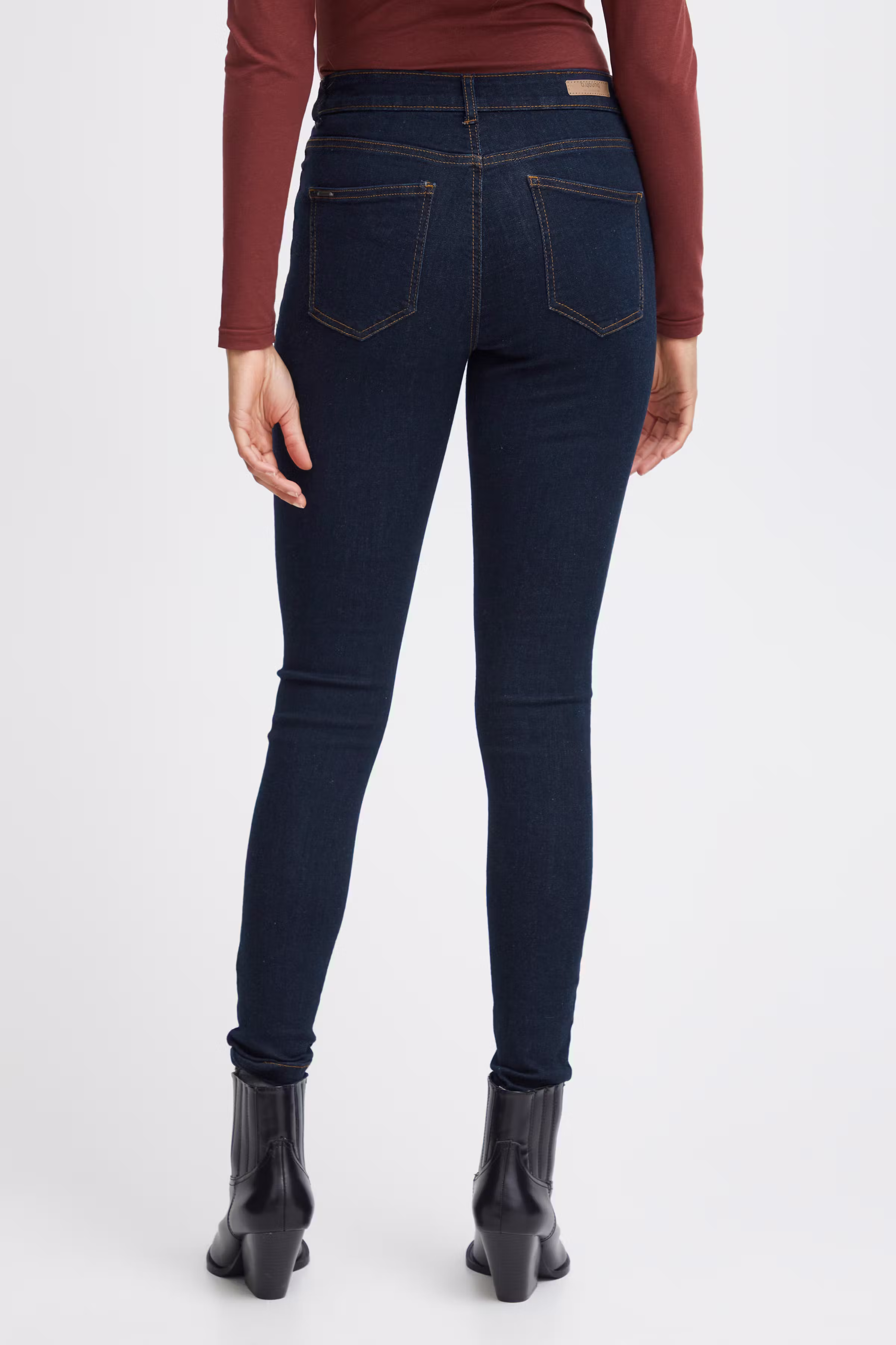 Lola Jeans LOOKBOOK BACK 20803214-200462