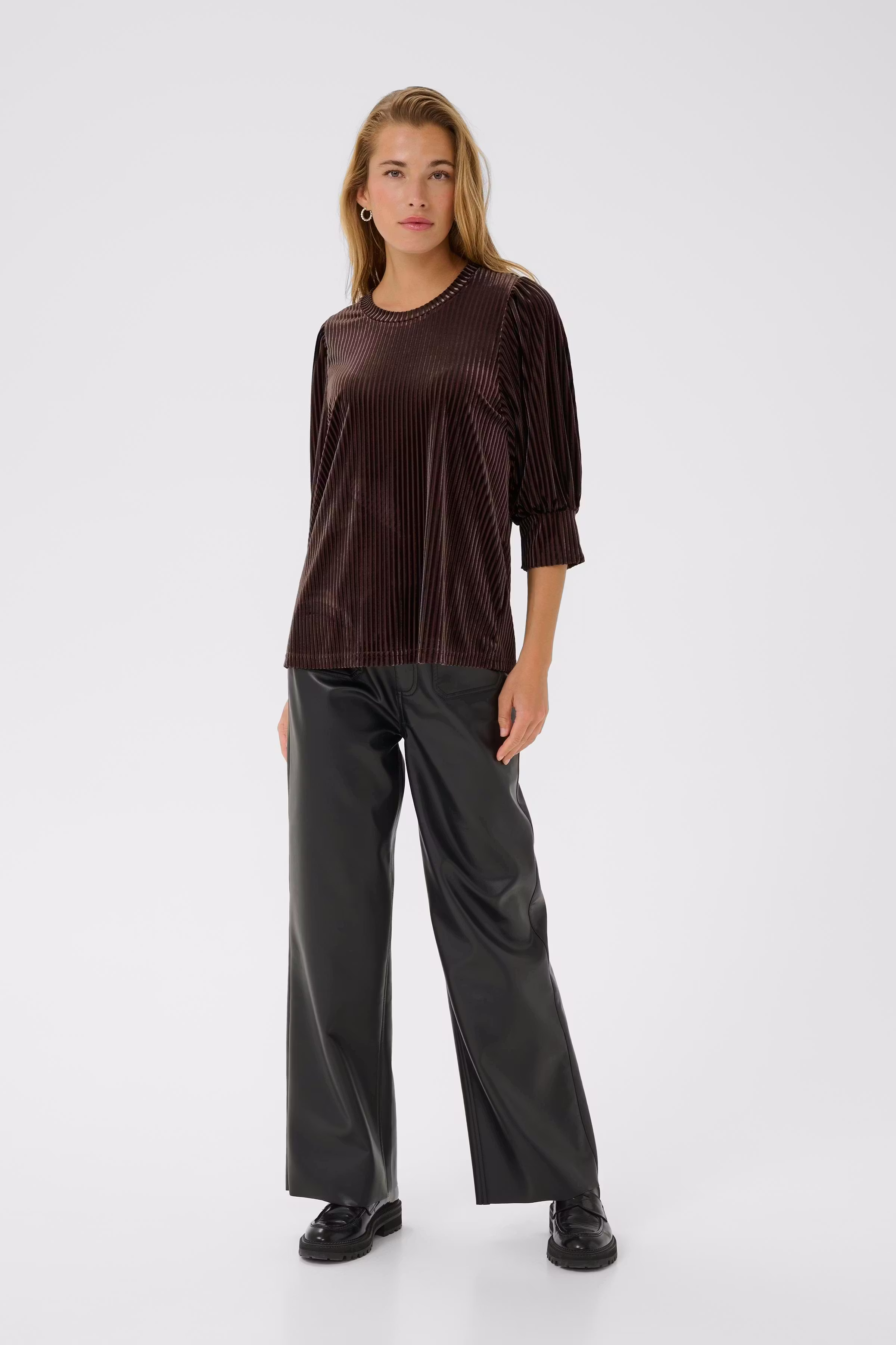 KAcaca Velour blouse LOOKBOOK FRONT 10503887-191111