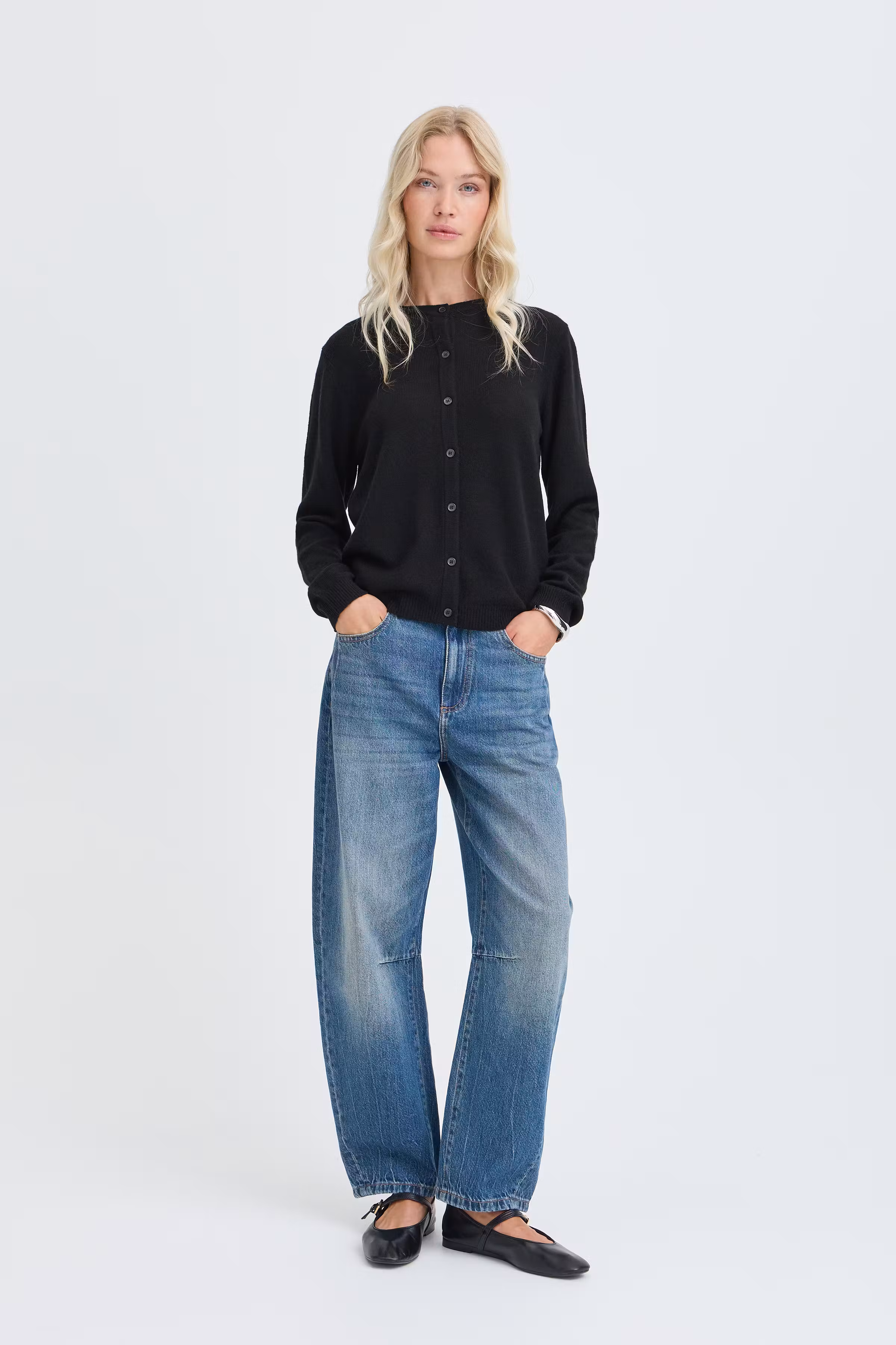 BYOSANNA Cardigan LOOKBOOK FRONT 20819124-194008