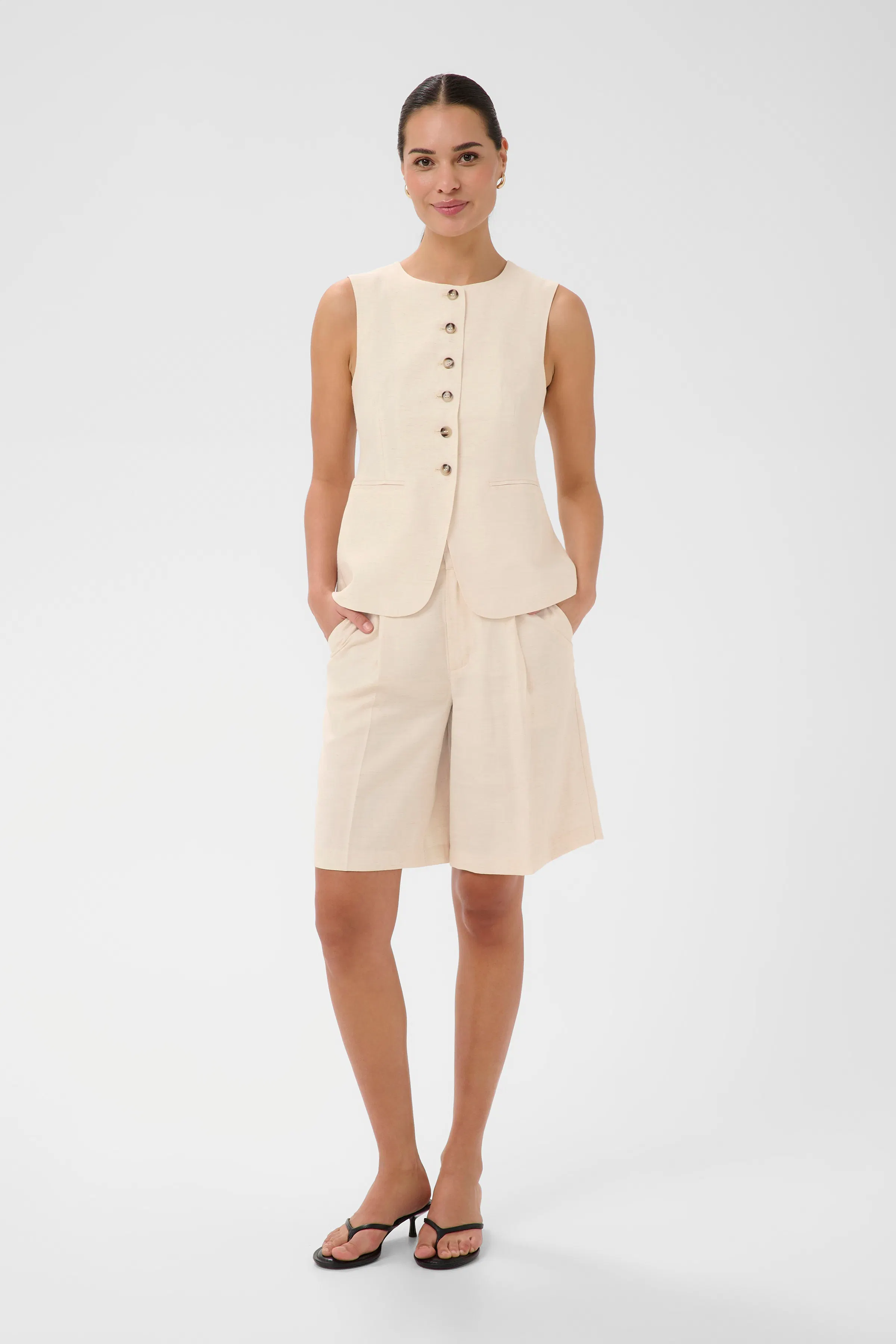 KAannetta Shorts LOOKBOOK FRONT 10511639-1513051
