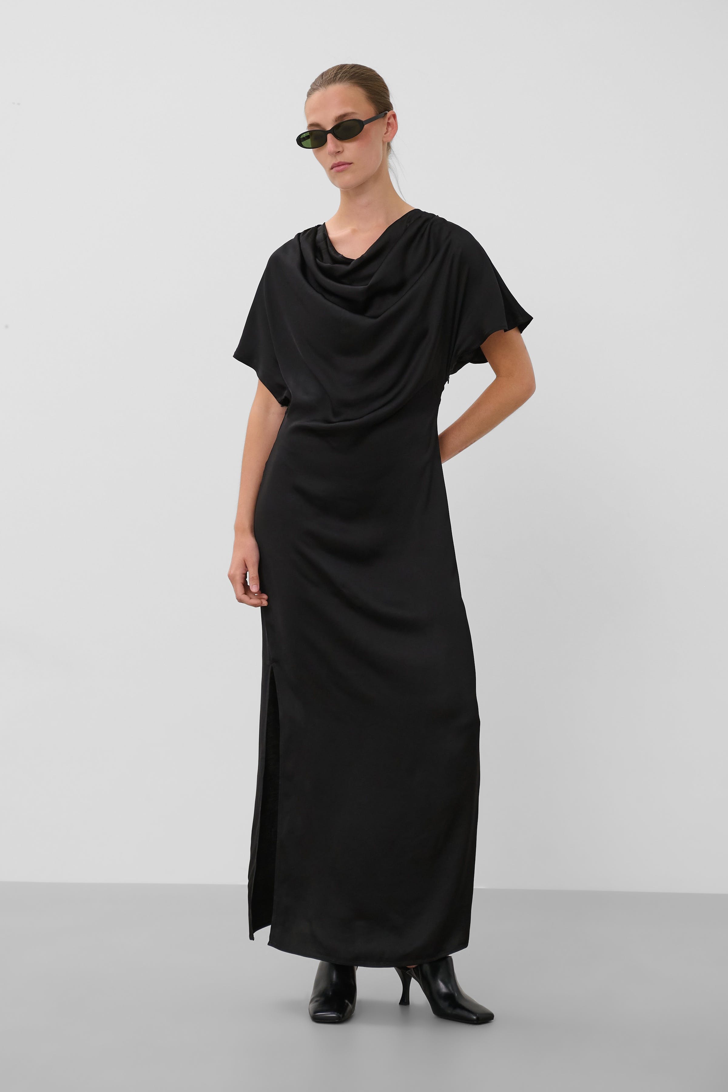 SLEvilia Klänning LOOKBOOK FRONT 30409157-194008
