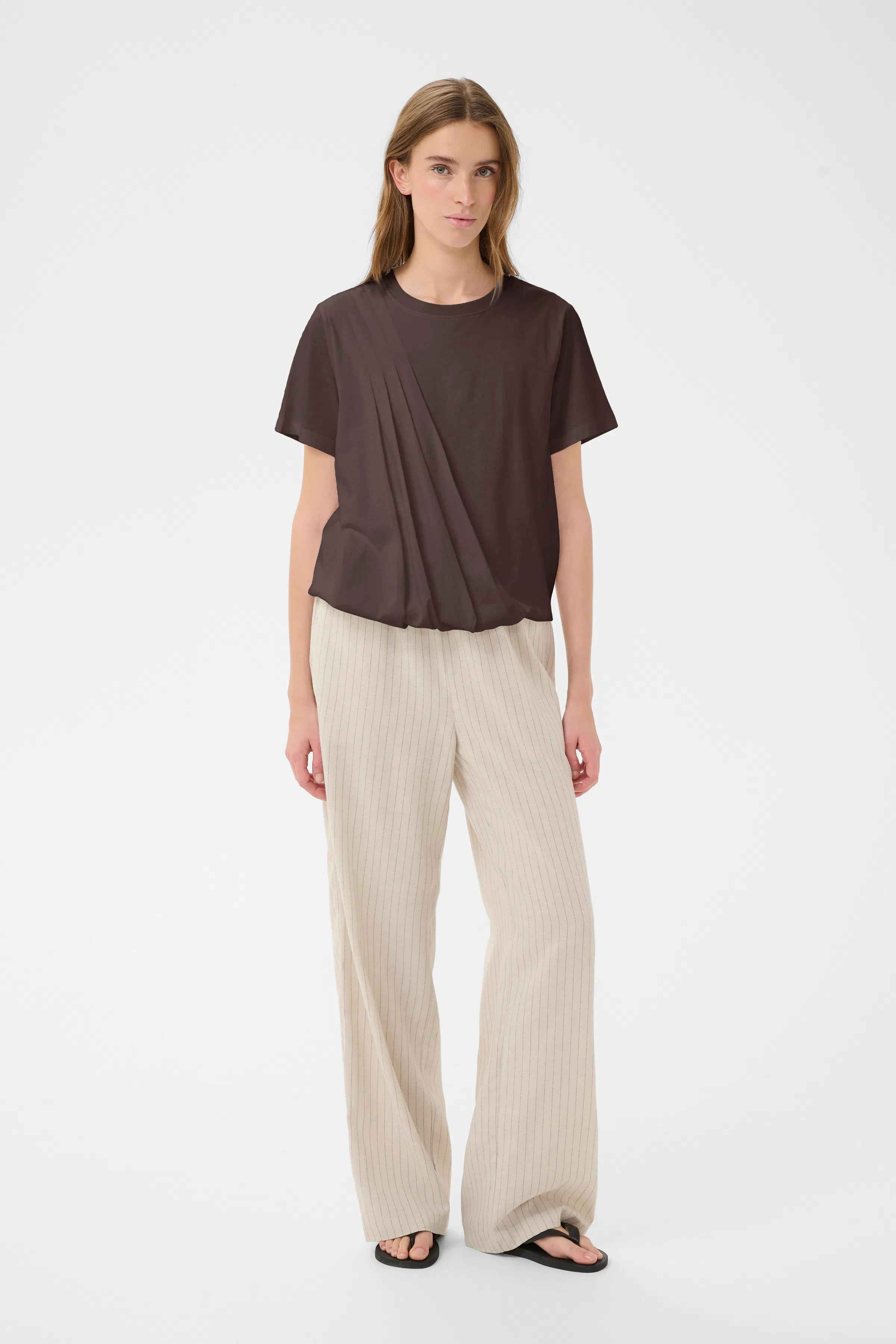 KBFatima T-shirt LOOKBOOK FRONT 10105965-191216