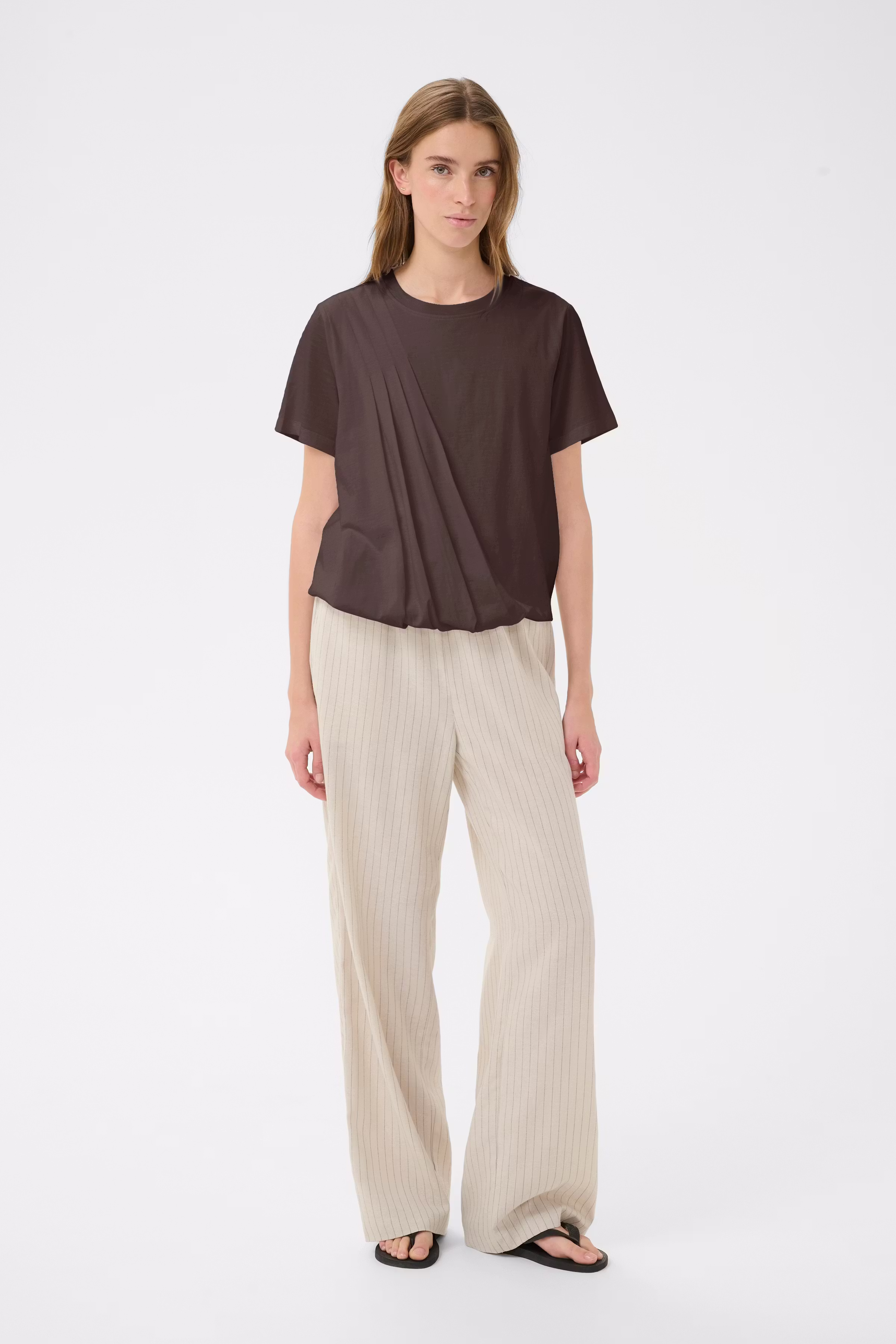 KBFatima T-shirt LOOKBOOK FRONT 10105965-191216